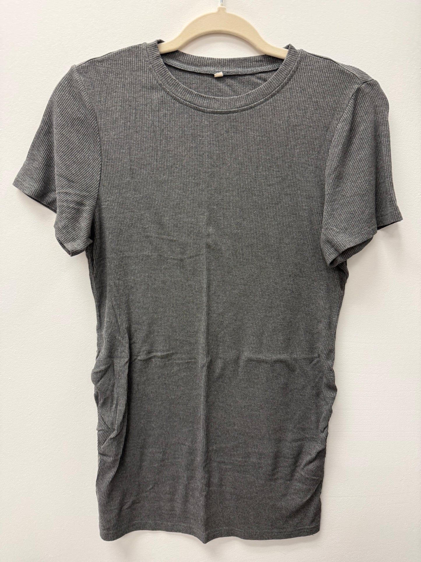 UNKNOWN MATERNITY GREY SHORT SLEEVE SIZE XL