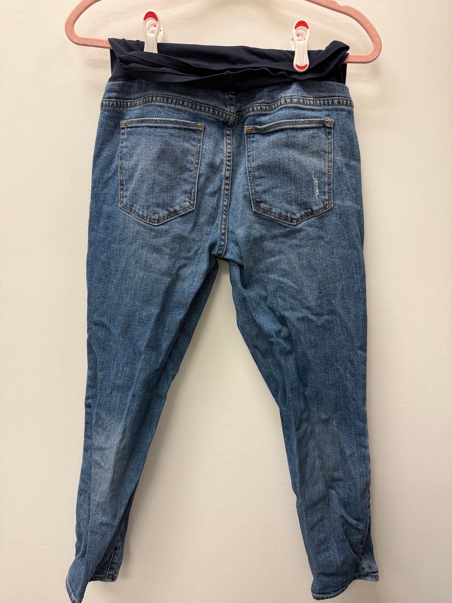 GAP MATERNITY JEANS SIZE 30 REGULAR
