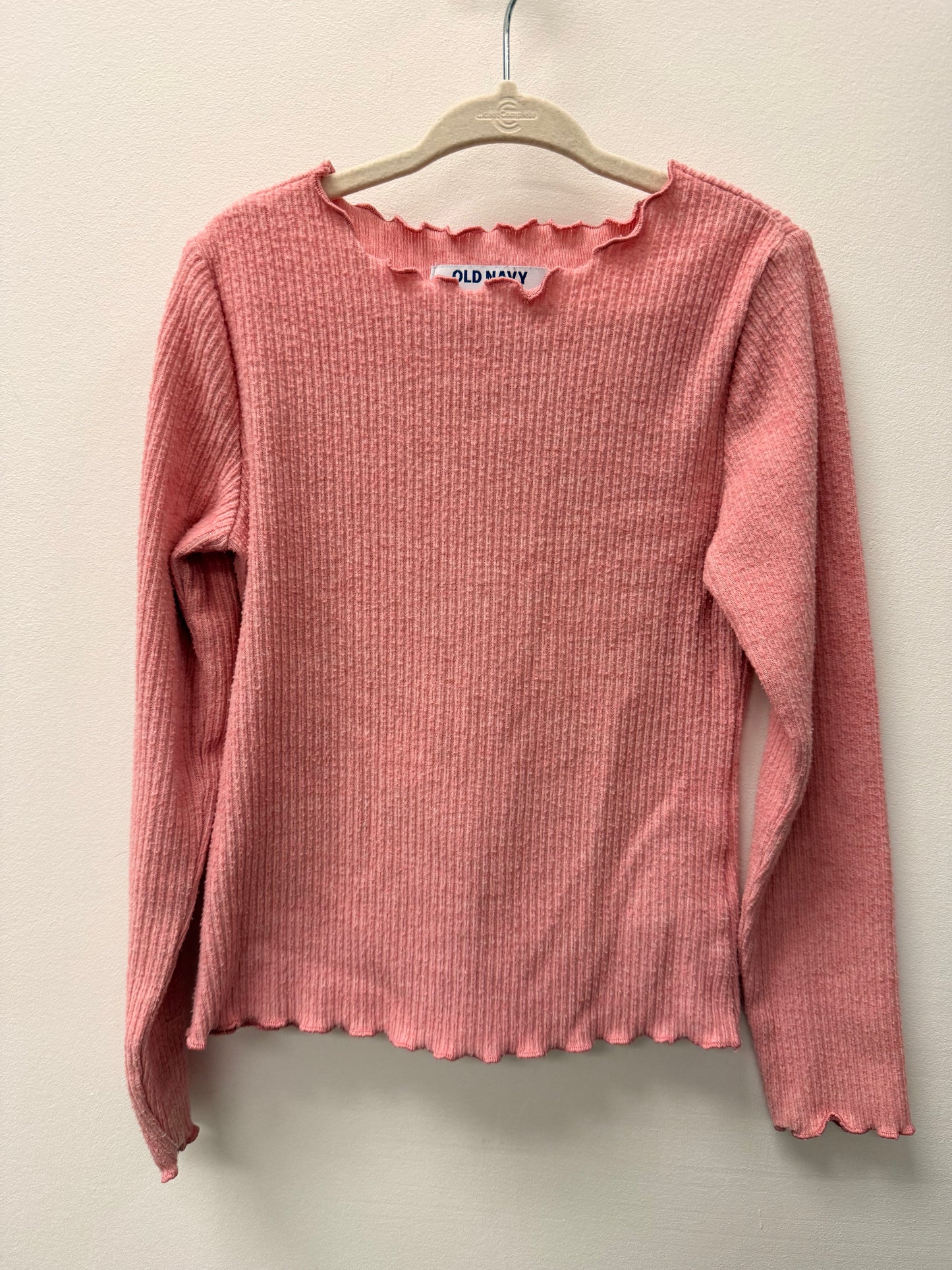 OLD NAVY SCALLOPED SHIRT SIZE 6-7