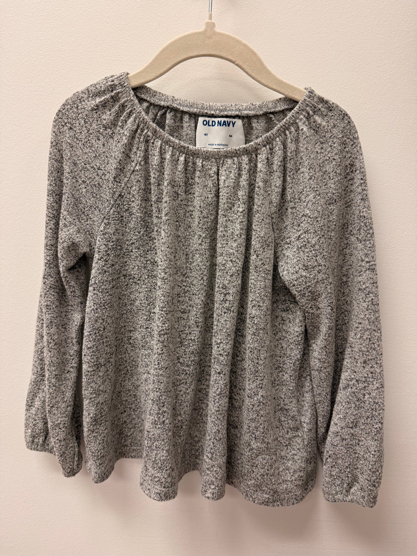 OLD NAVY GREY SHIRT SIZE 4T