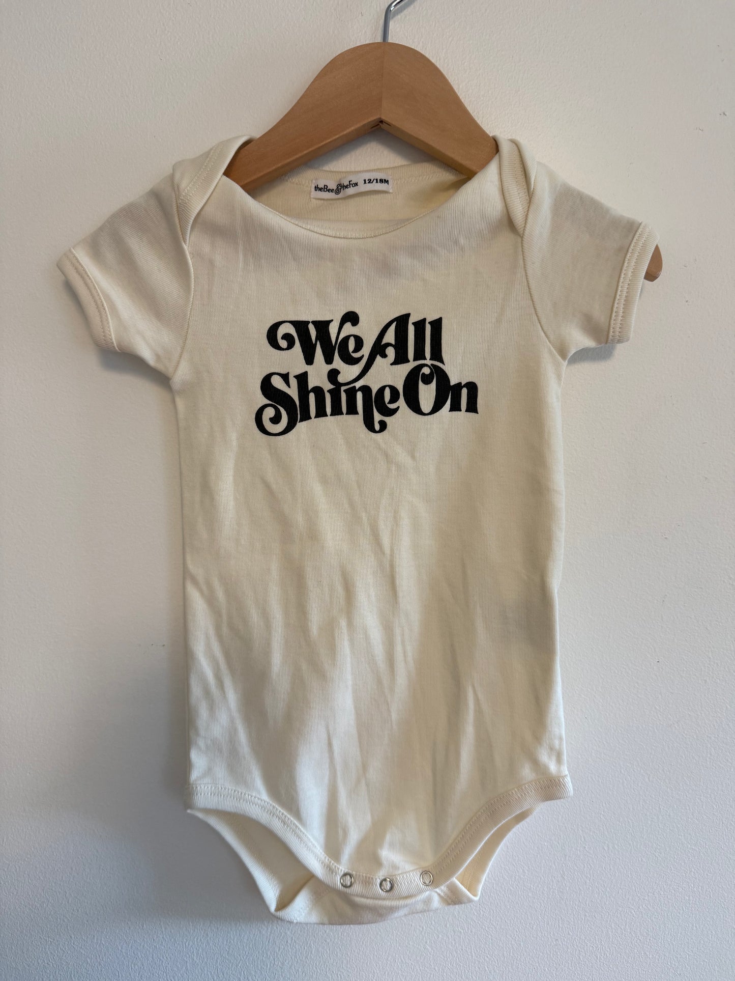 THE BEE & THE FOX ONESIE SIZE 12-18M