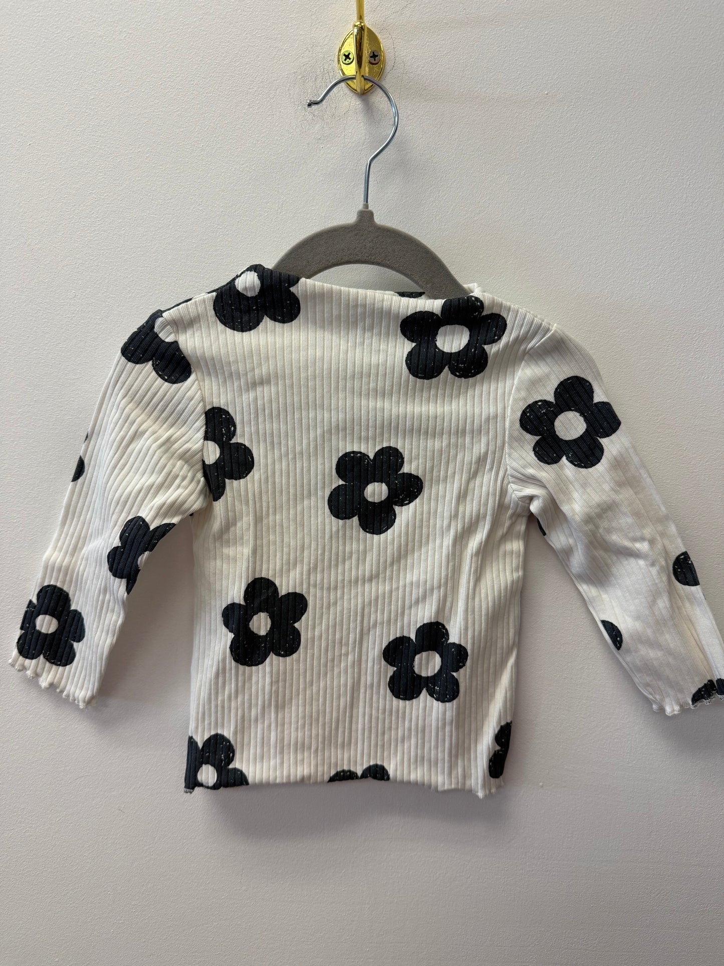 GEORGE DAISY SHIRT SIZE 6-12M