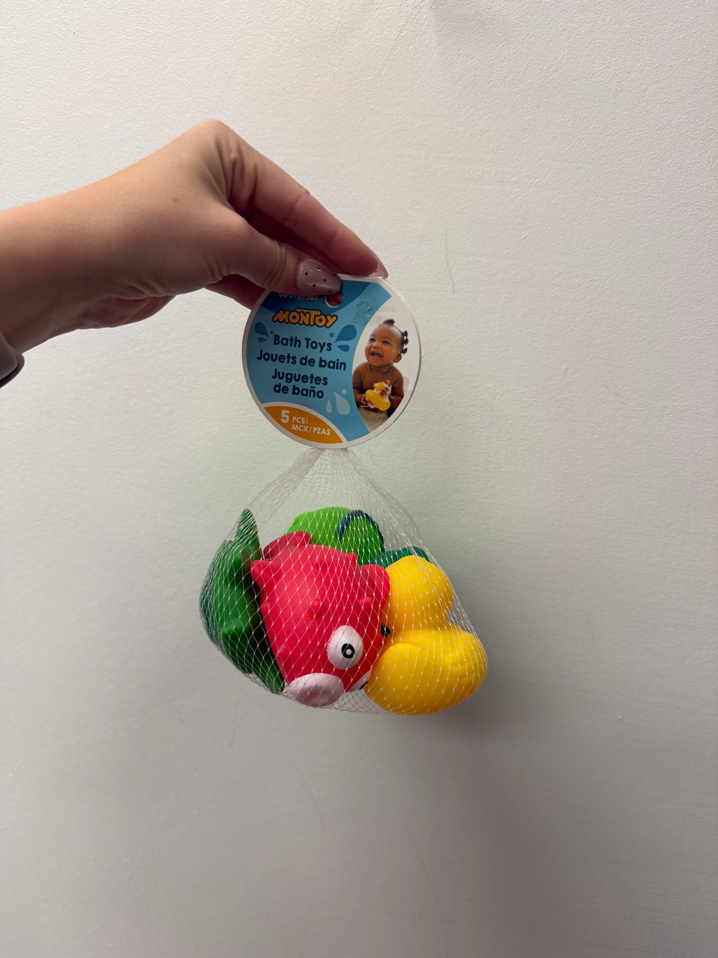 NEW BAG OF BATH TOYS
