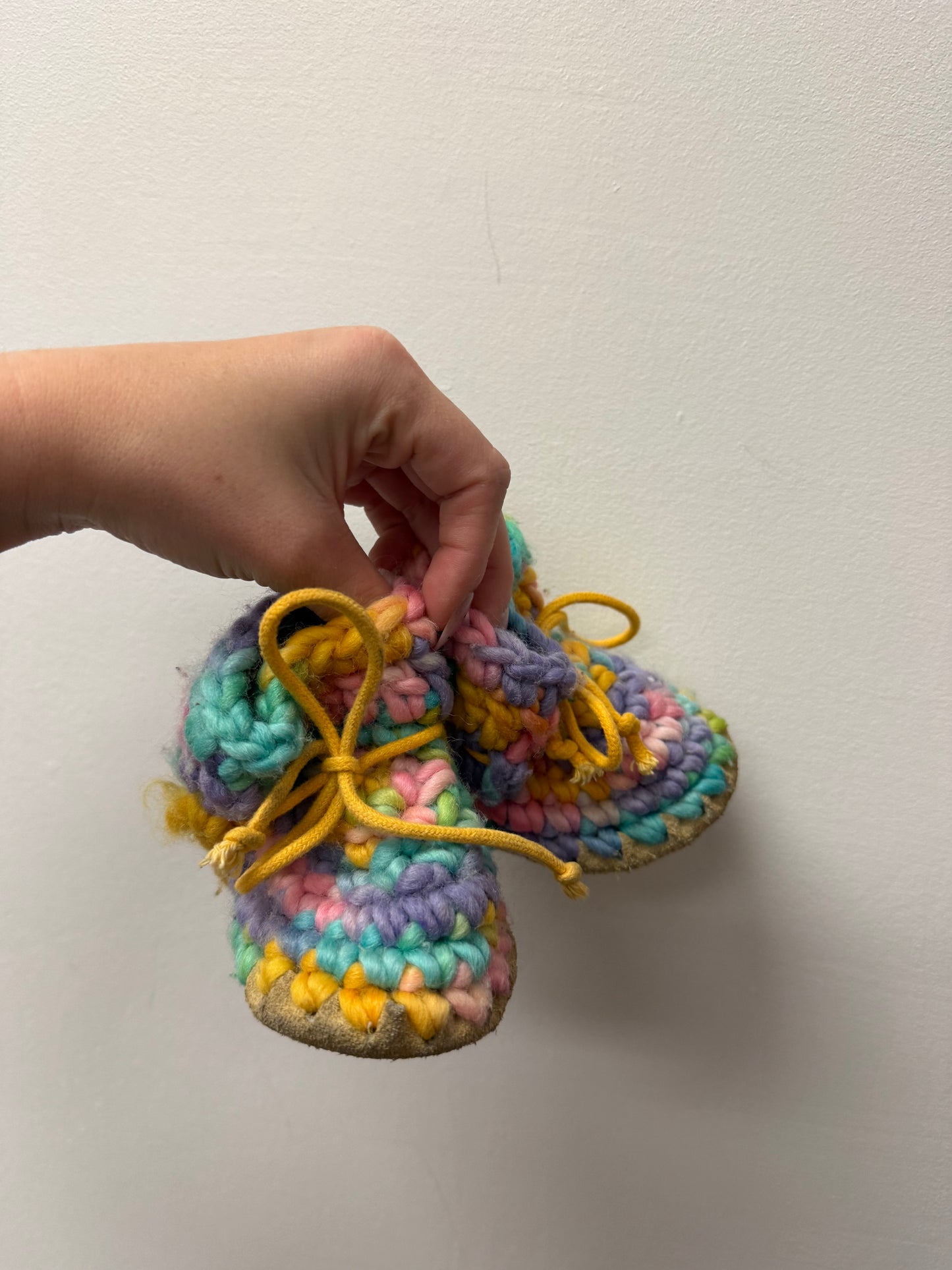 WOOL BOOTIES SIZE 0-6M