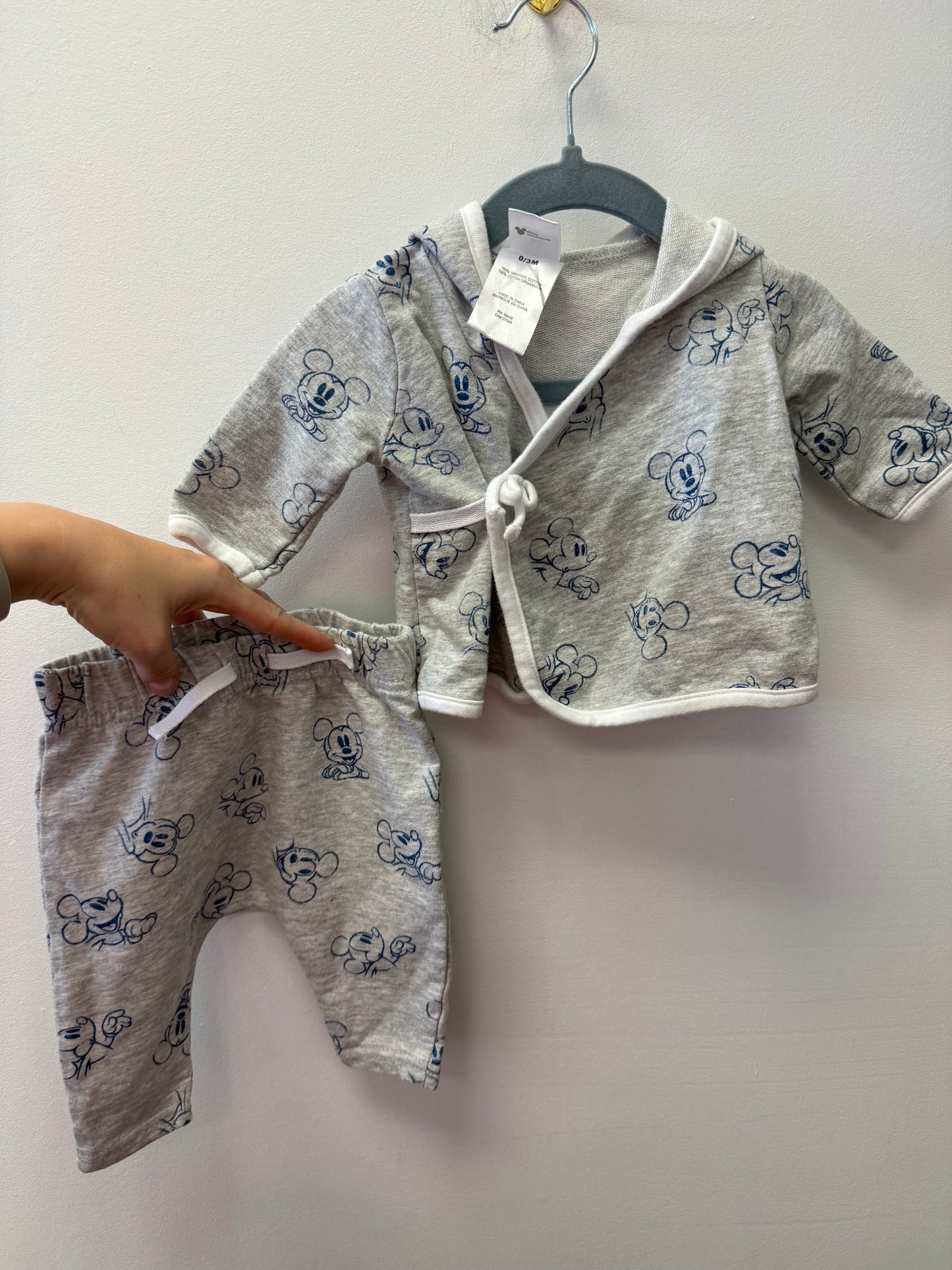 DISNEY BABY 2 PIECE SET SIZE 0-3M