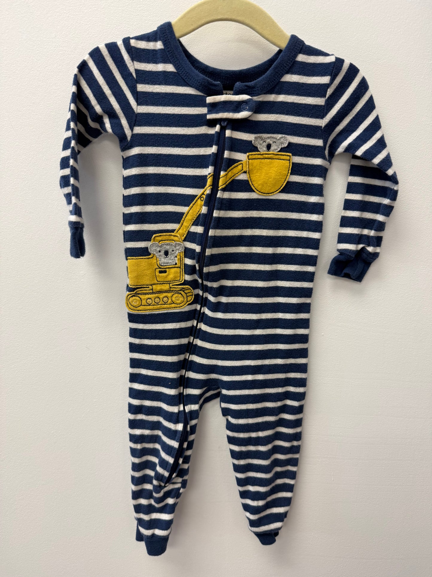 CARTERS STRIPPED FOOTLESS SLEEPER SIZE 12M