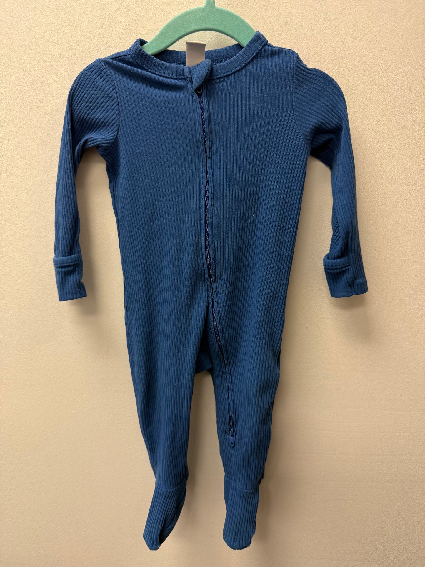 OLD NAVY BLUE RIBBED SLEEPER SIZE 3-6M