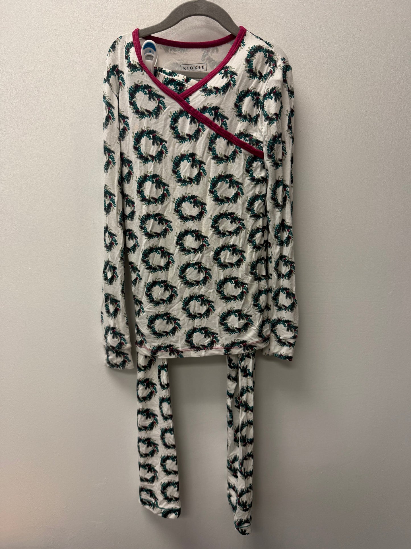 KICKEE PANTS WREATH PJ SET SIZE 10