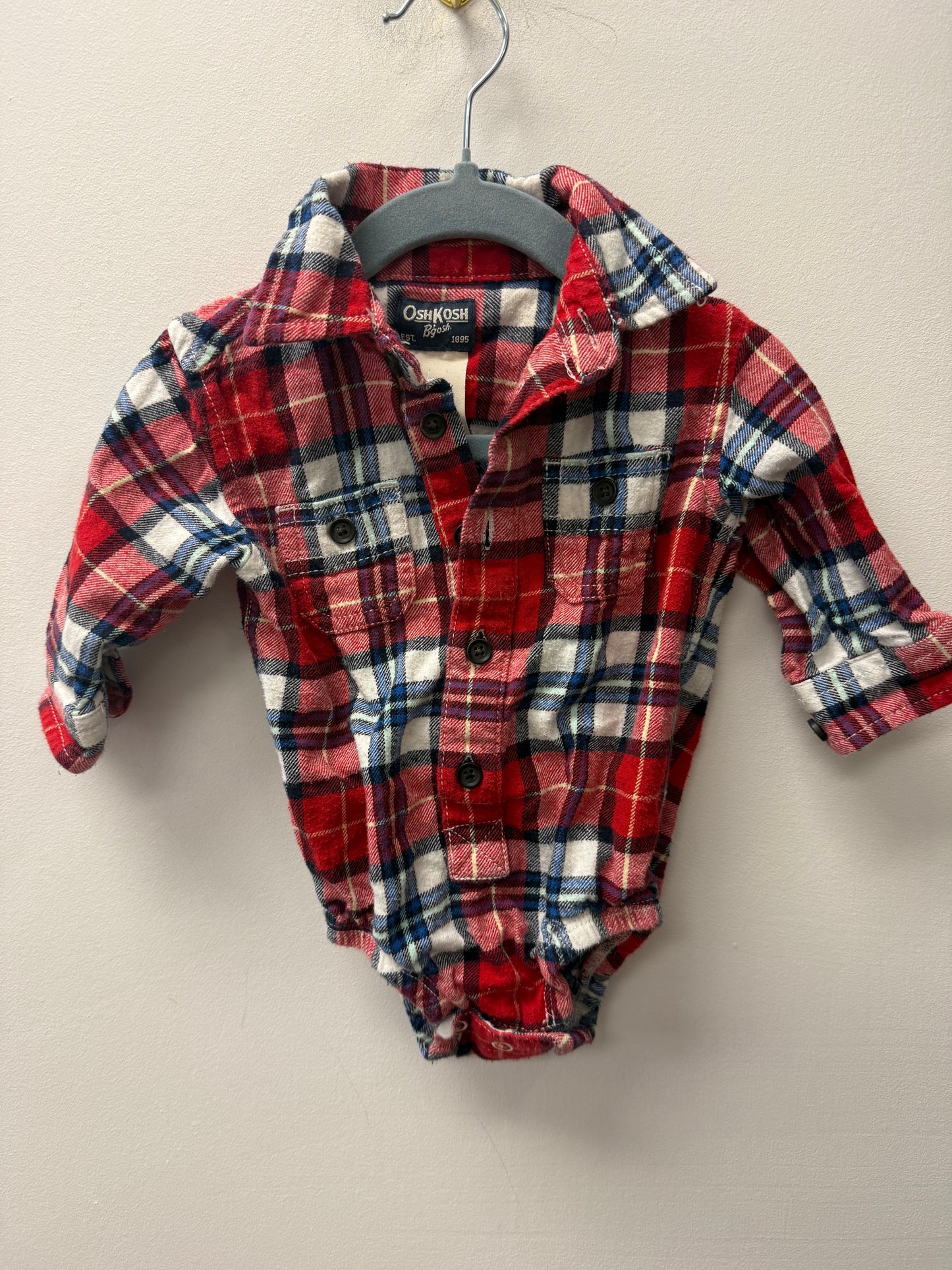 OSHKOSH PLAID ONESIE SIZE 6M
