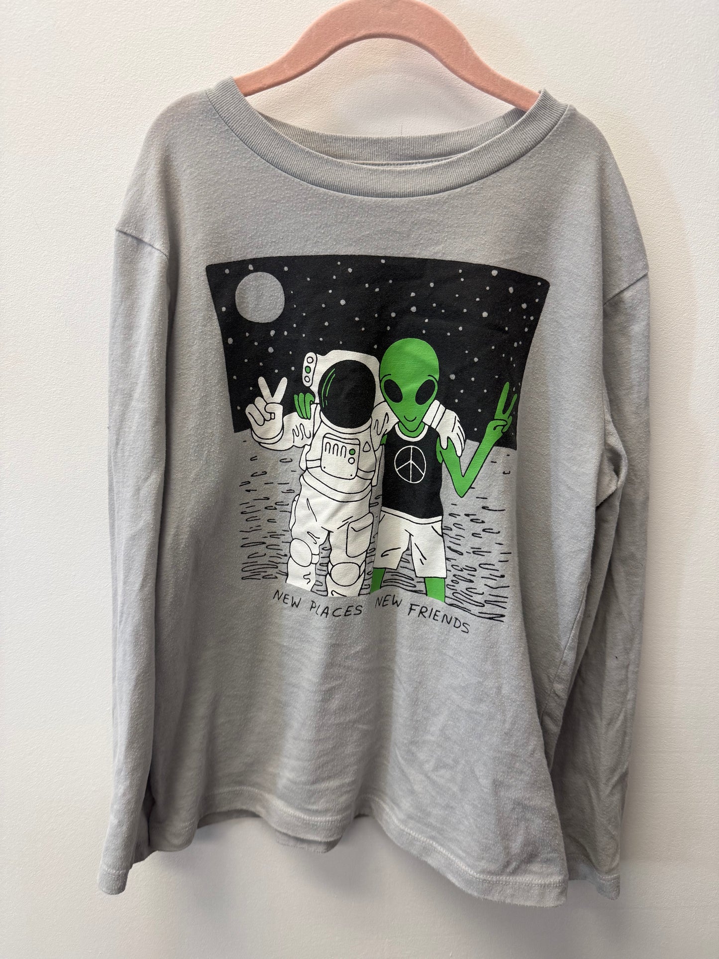 OLD NAVY ALIEN SHIRT SIZE 10-12