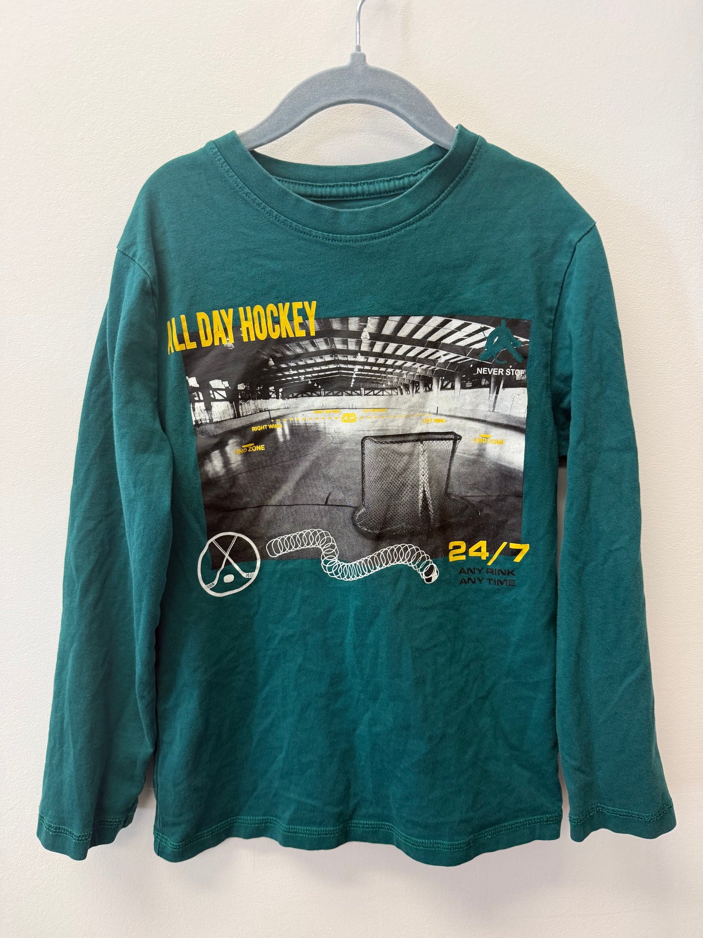 GEORGE HOCKEY SHIRT SIZE 7-8