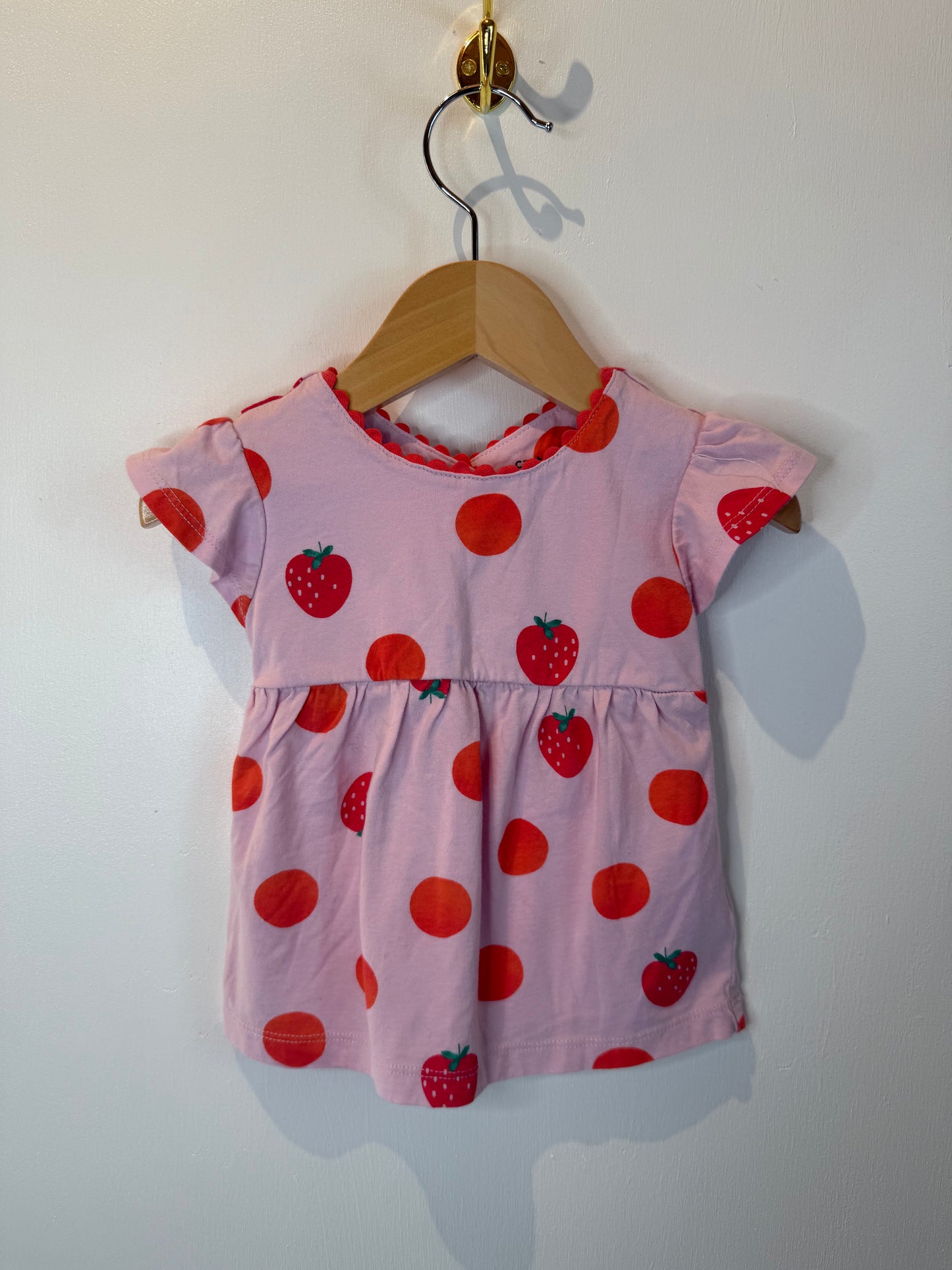 CARTERS STRAWBERRY SHIRT 18M