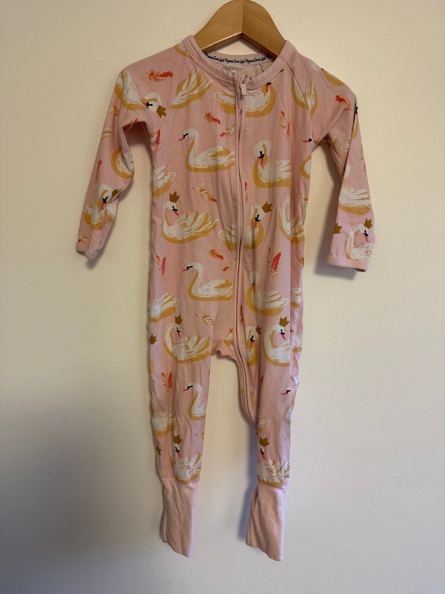 GOOD LUCK SOCK SWAN SLEEPER SIZE 12-18M