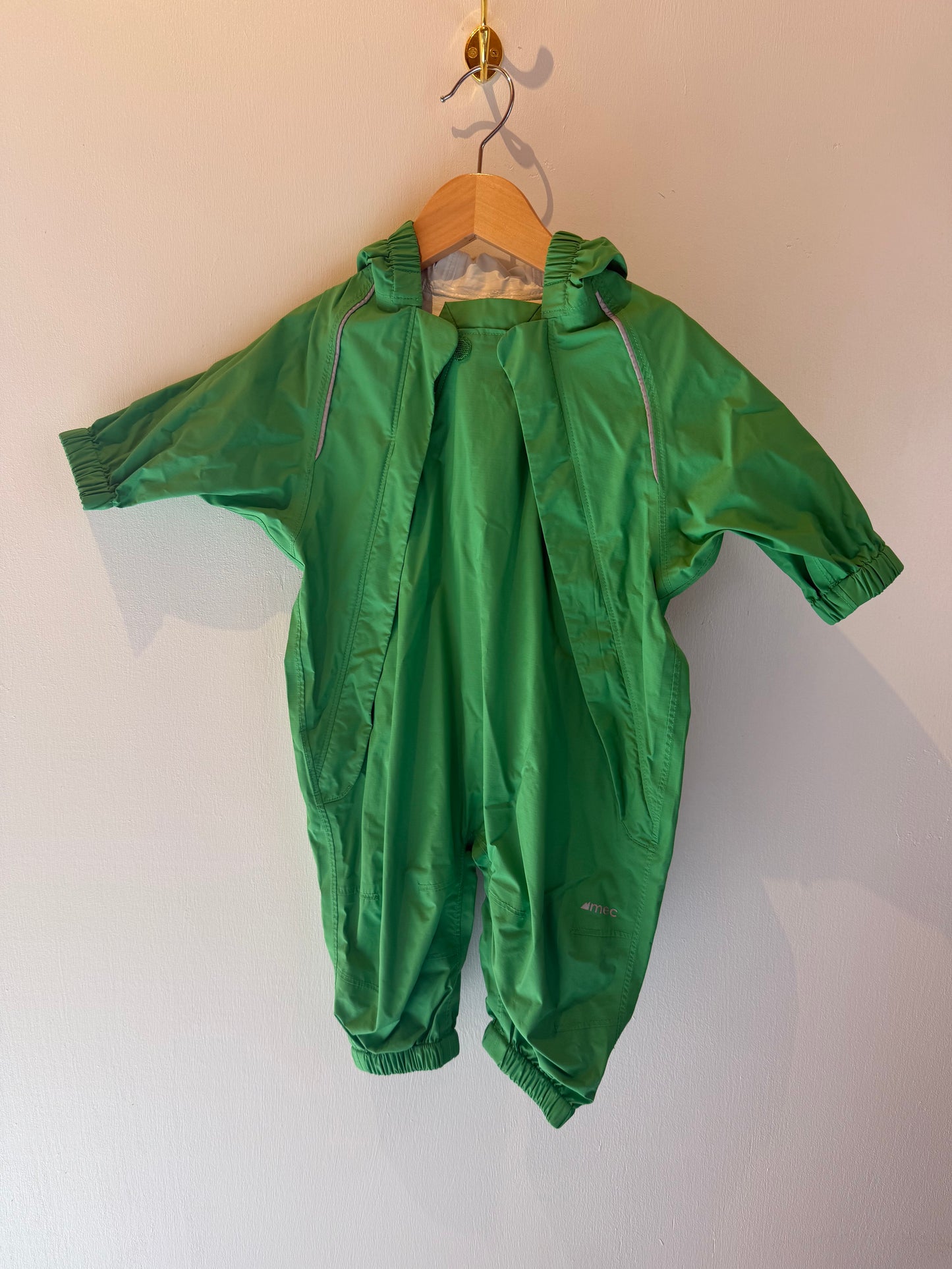 MEC GREEN RAIN SUIT 6M