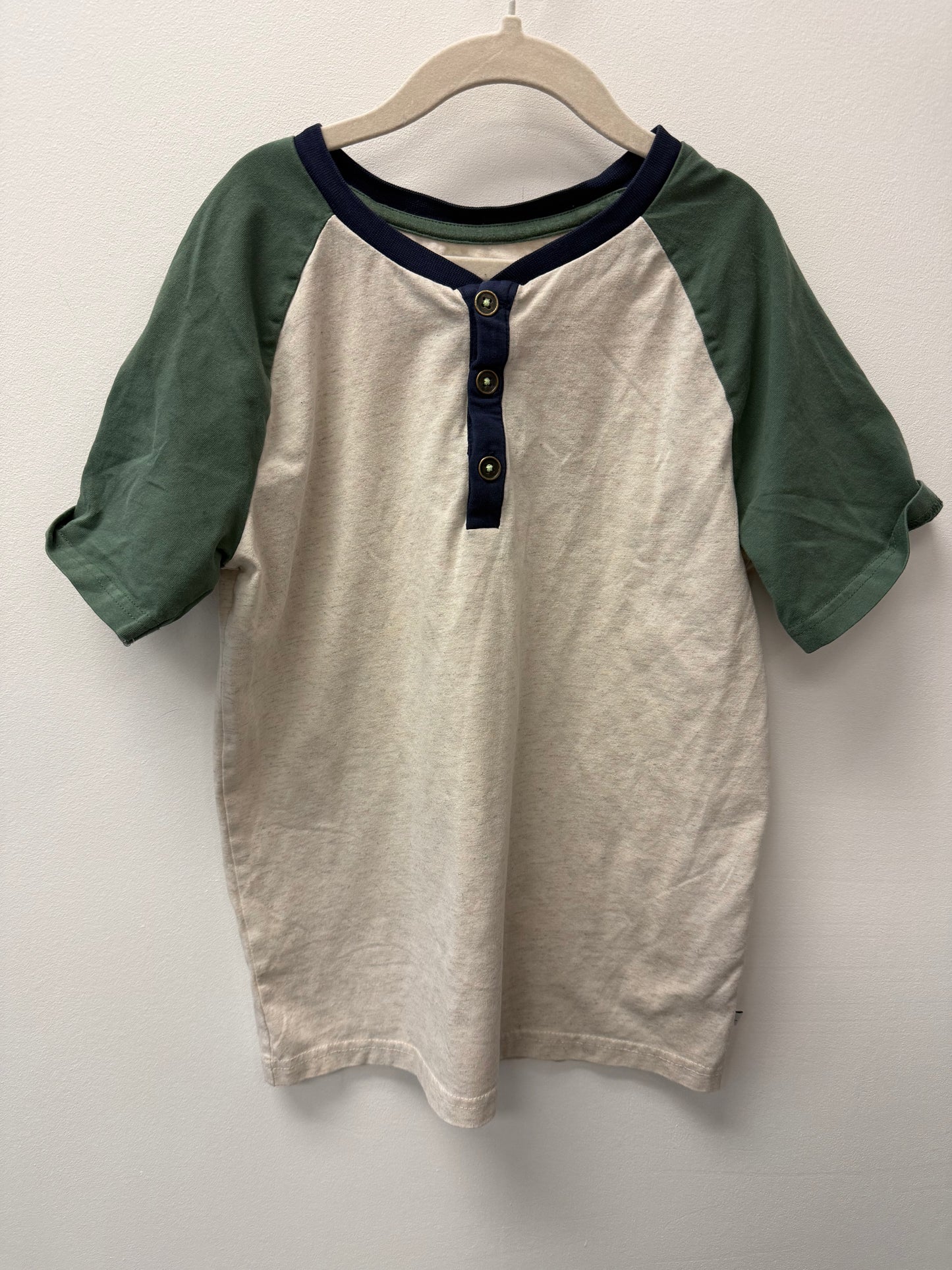 TOMMY BAHAMMA SHIRT SIZE 7-8