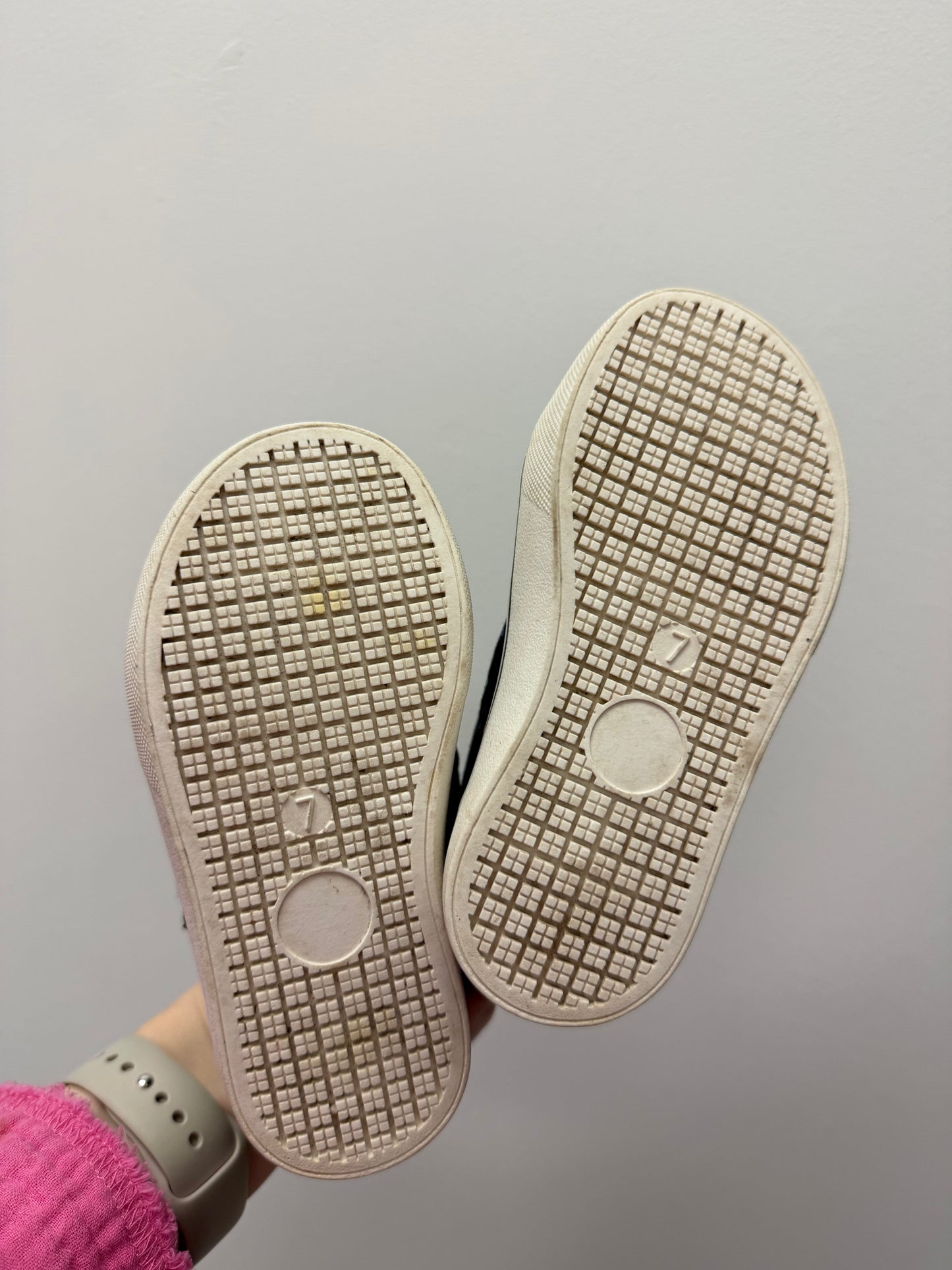 GEORGE HEART HIGHTOPS SIZE 7 TODDLER