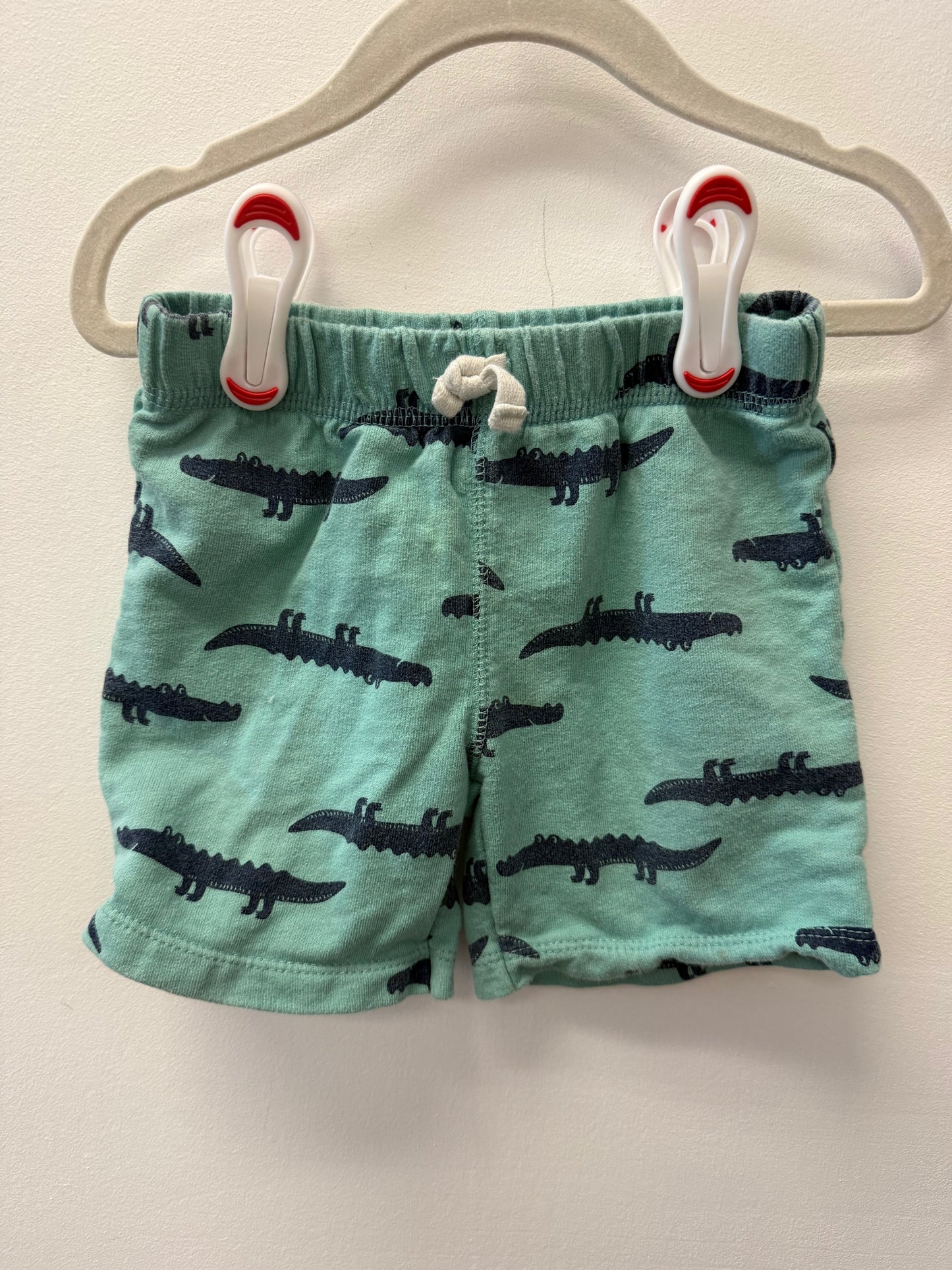 CARTERS ALLIGATOR SHORTS SIZE 24M