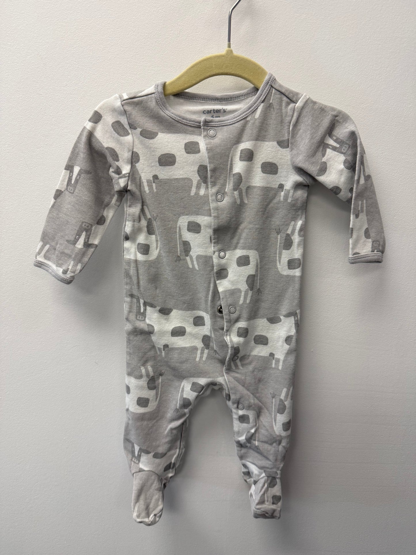CARTERS COW SLEEPER SIZE 6M