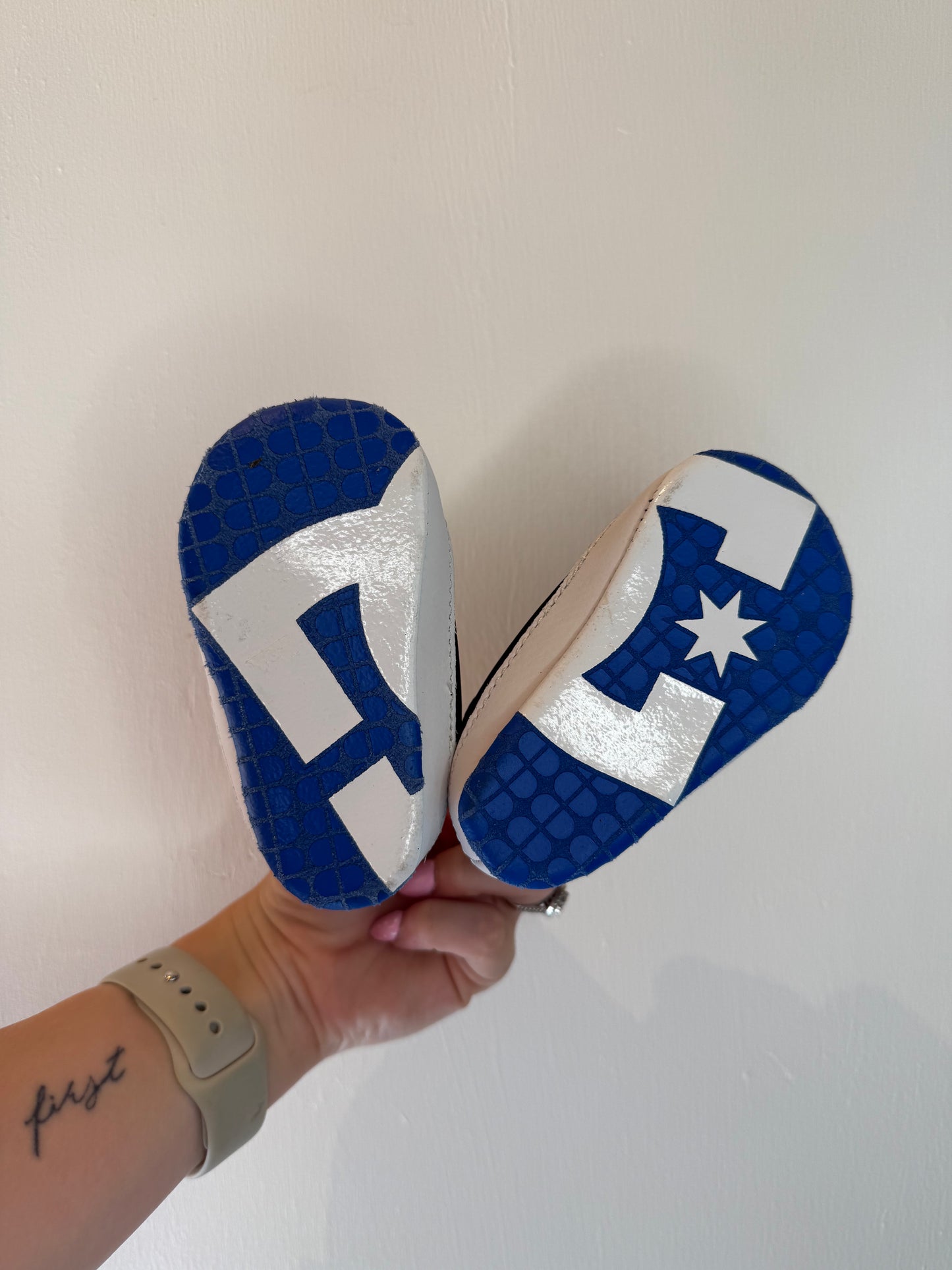 DC SHOES SIZE 2