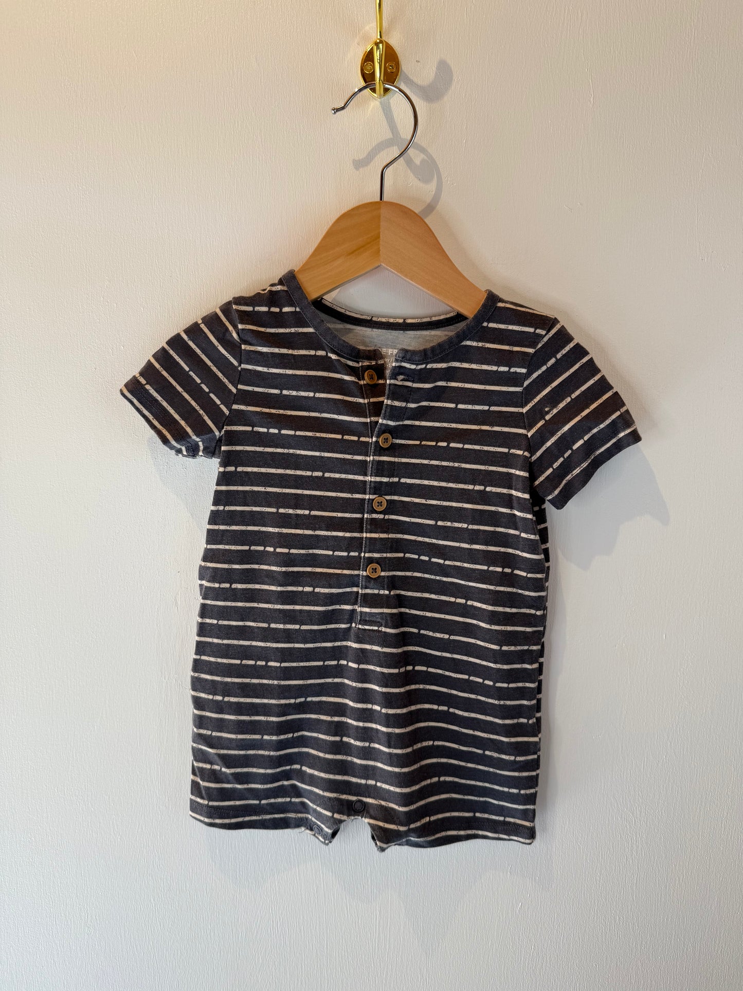 JOE FRESH GREY STRIPPED ROMPER 6-12M
