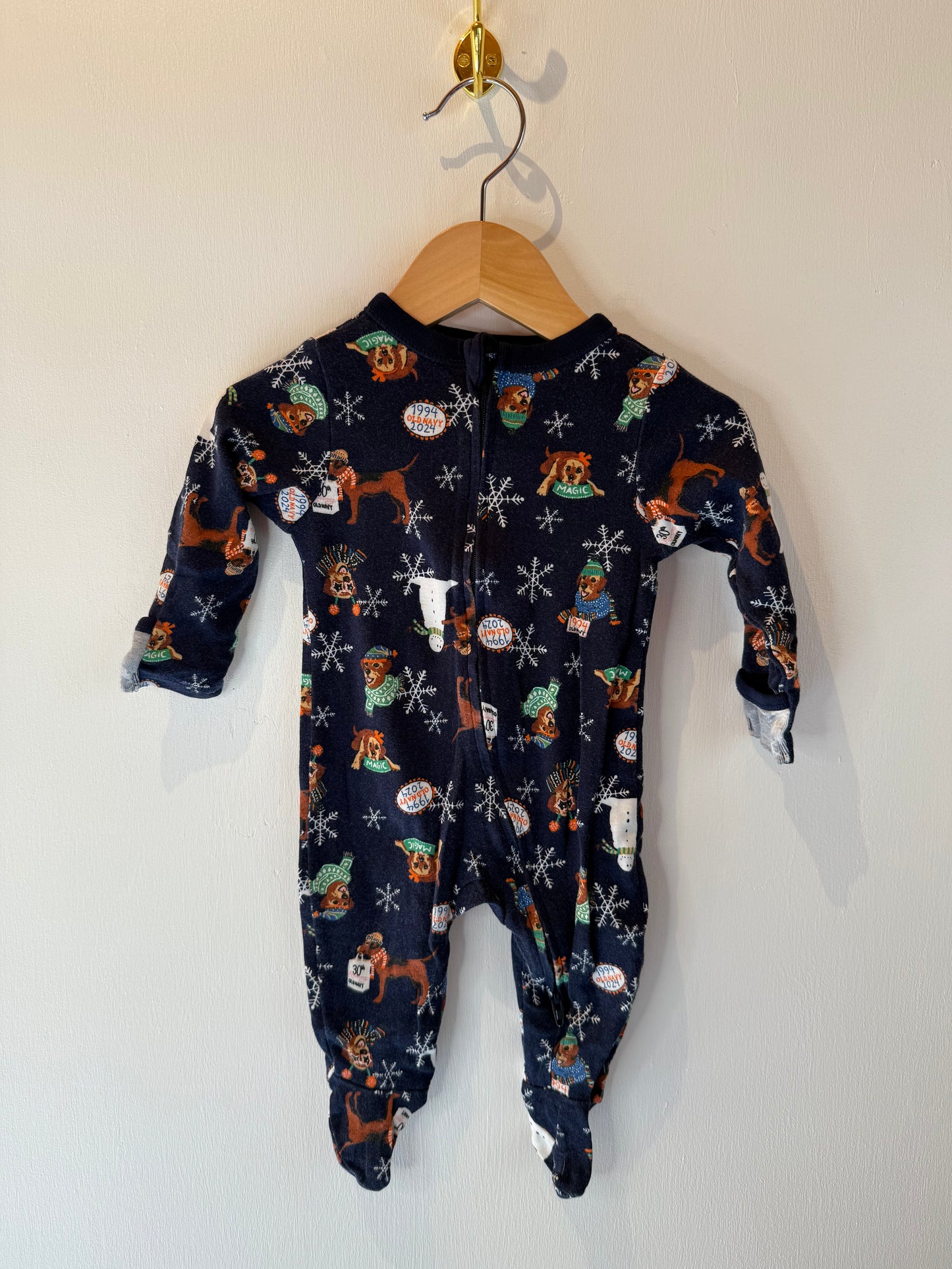 OLD NAVY BLUE CHRISTMAS JAMMIES 3-6M