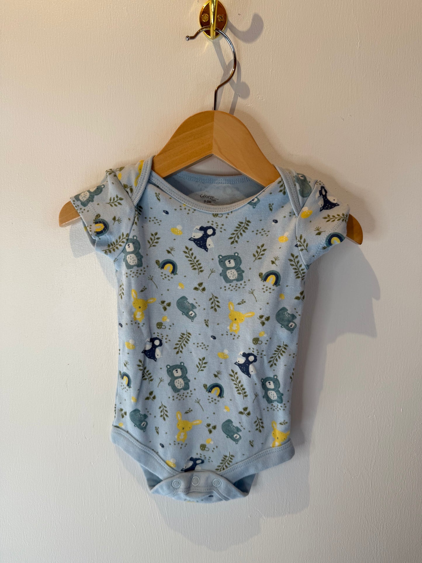 GEORGE BLUE RAINBOW ONESIE 0-3M