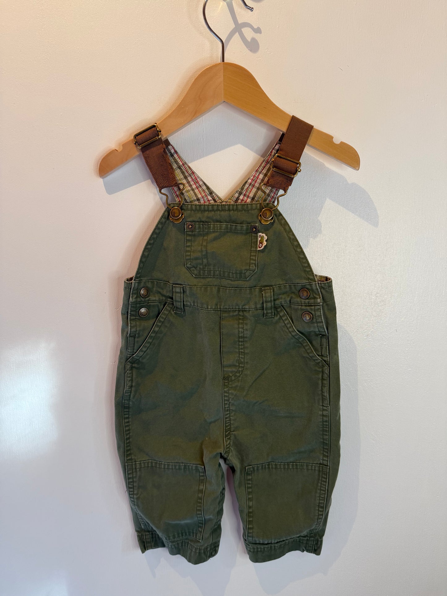 GYMBOREE GREEN OVERALLS 3-6M
