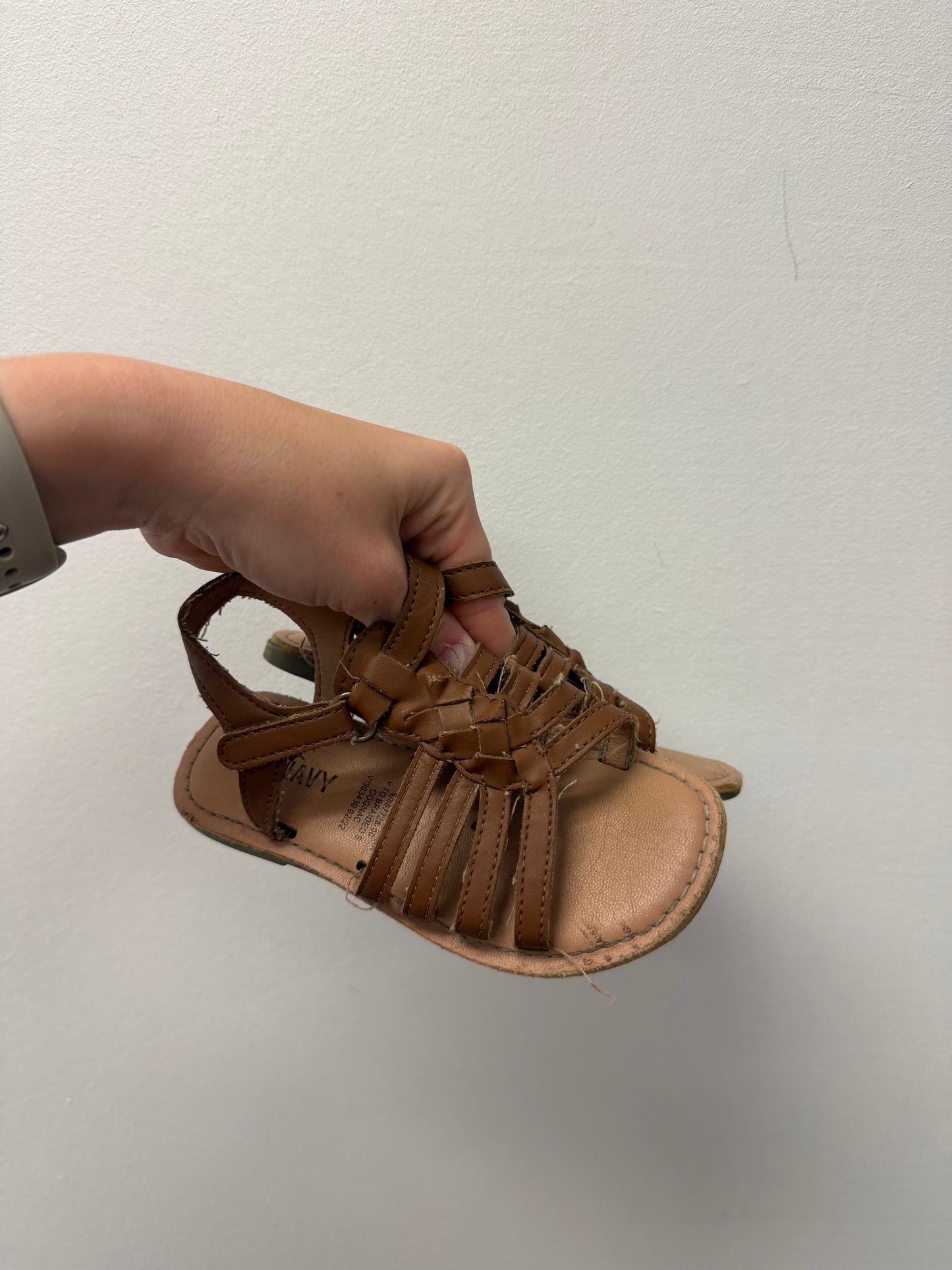 OLD NAVY SANDALS SIZE 8