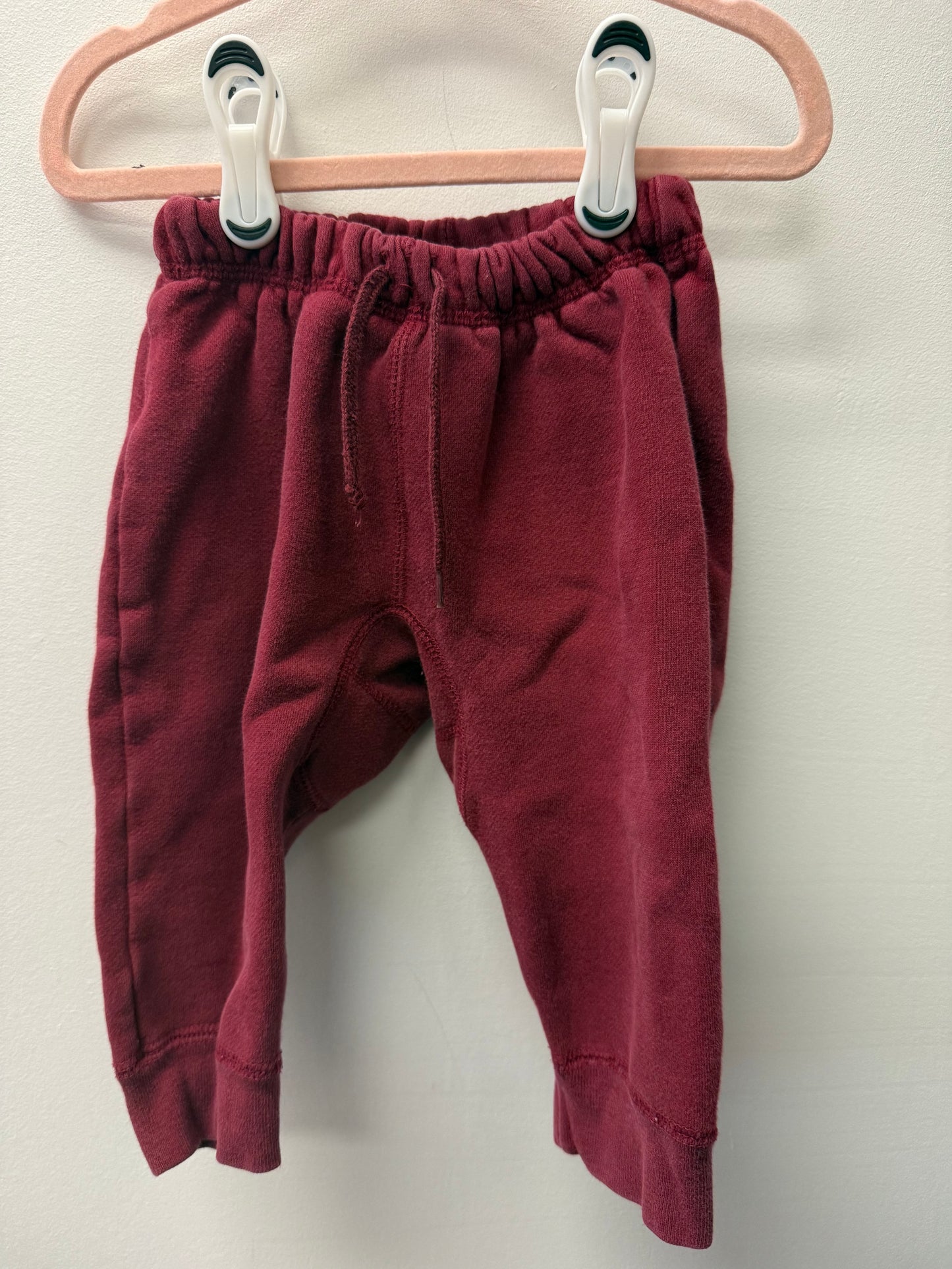 BUM EQUIPMENT SWEATS SIZE 12M