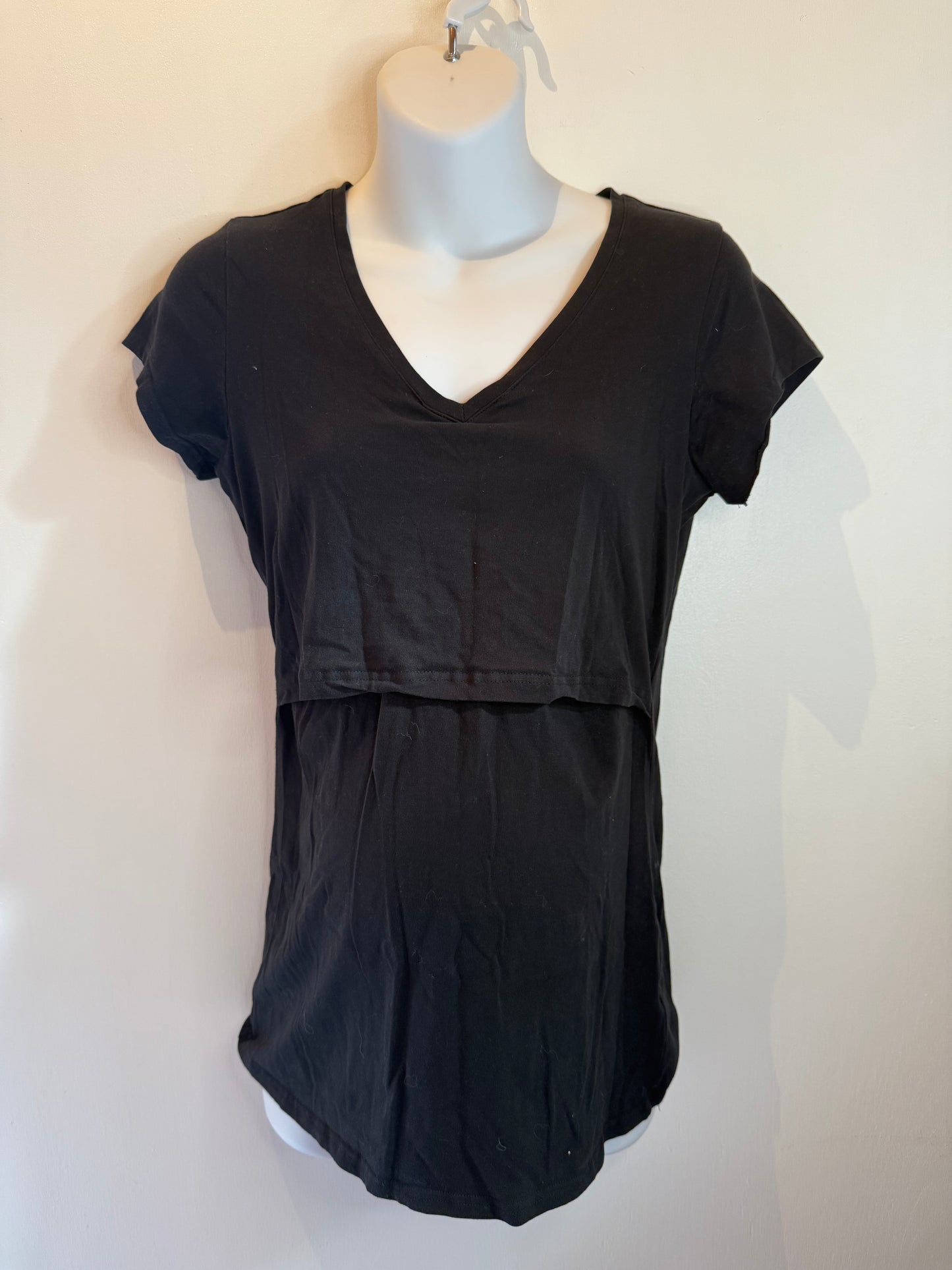 Thyme black Maternity & nursing shirt size Small