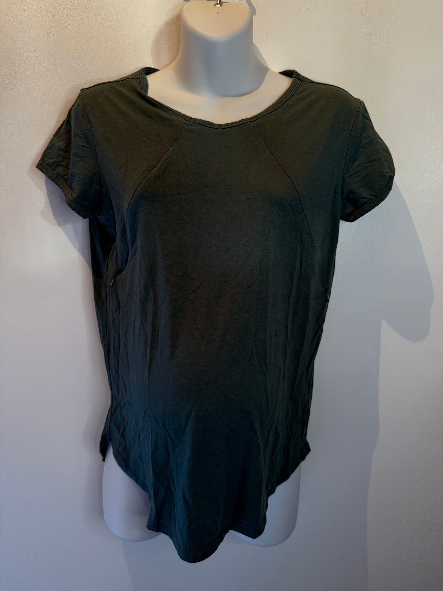 Cadenshae green nursing shirt size medium
