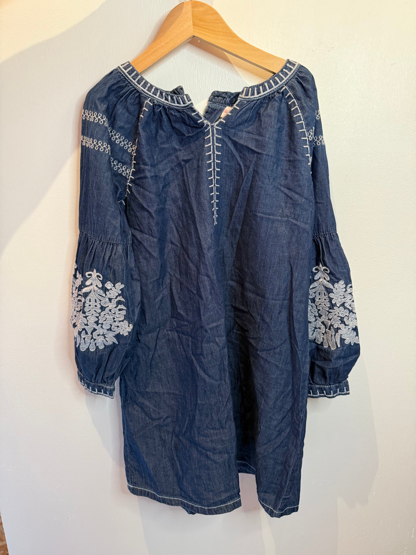 Tommy Bahama denim dress size 7
