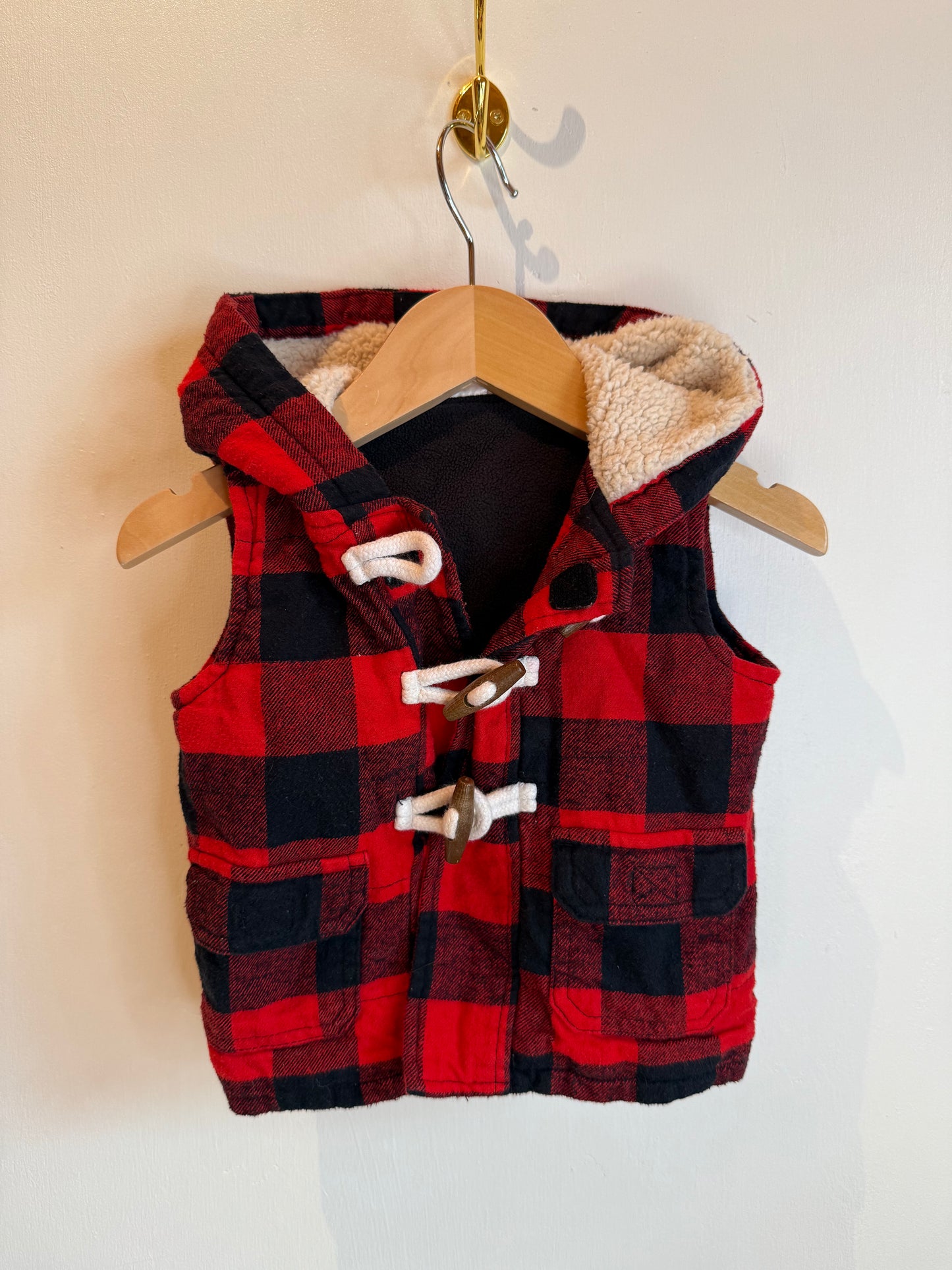 CARTERS PLAID VEST 9M