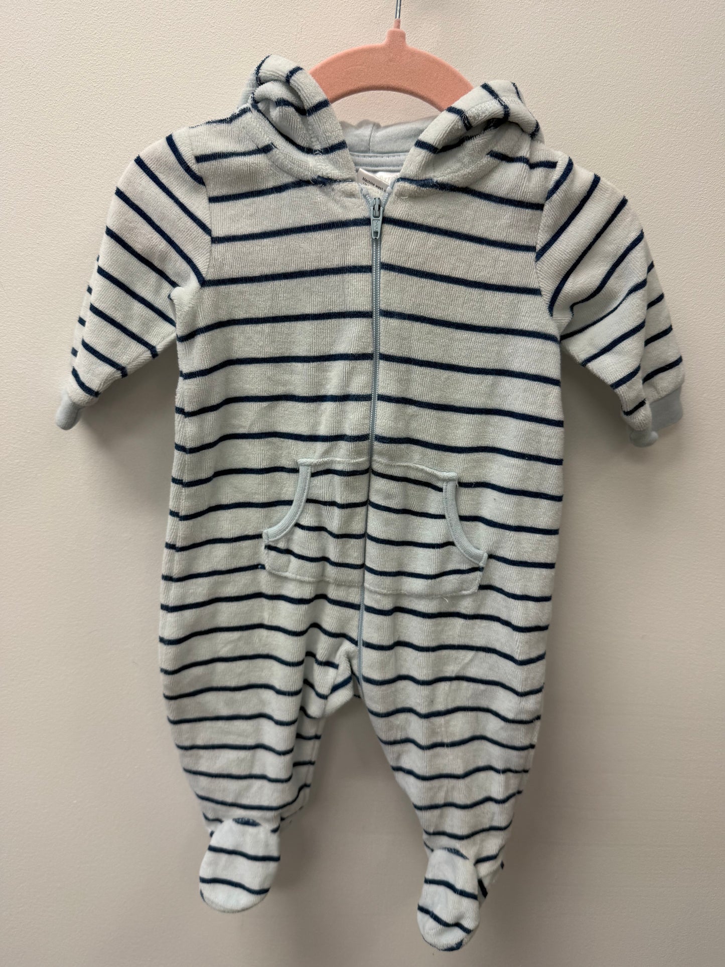 SNUGABYE TERRY CLOTH HOODED ONE PIECE SIZE 3M