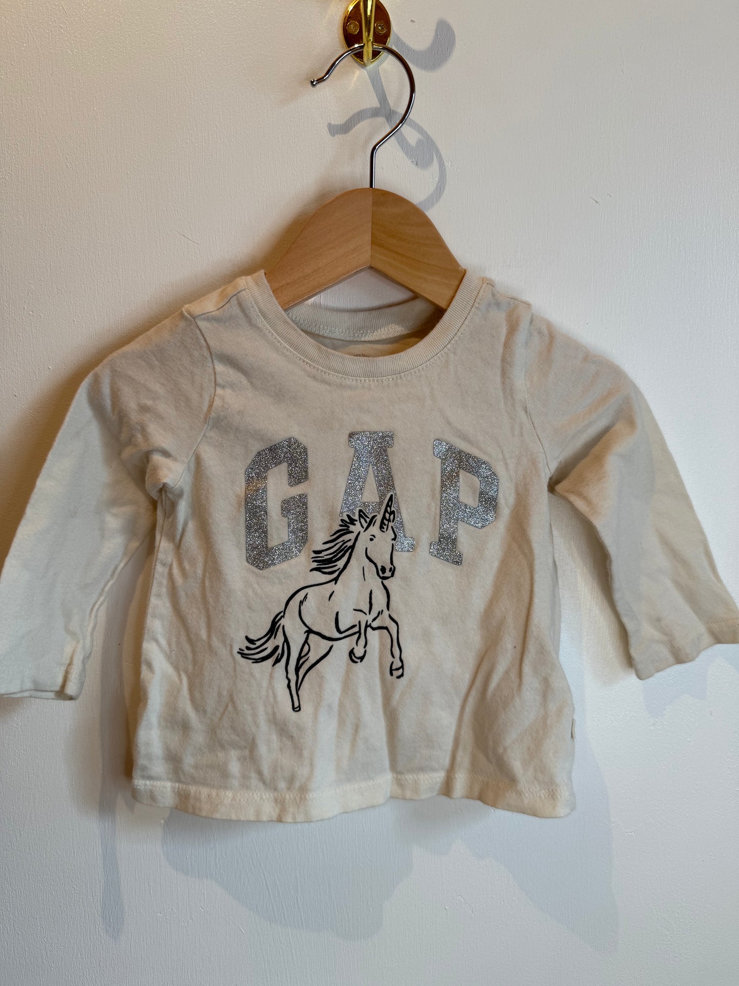 GAP UNICORN SHIRT 6-12M