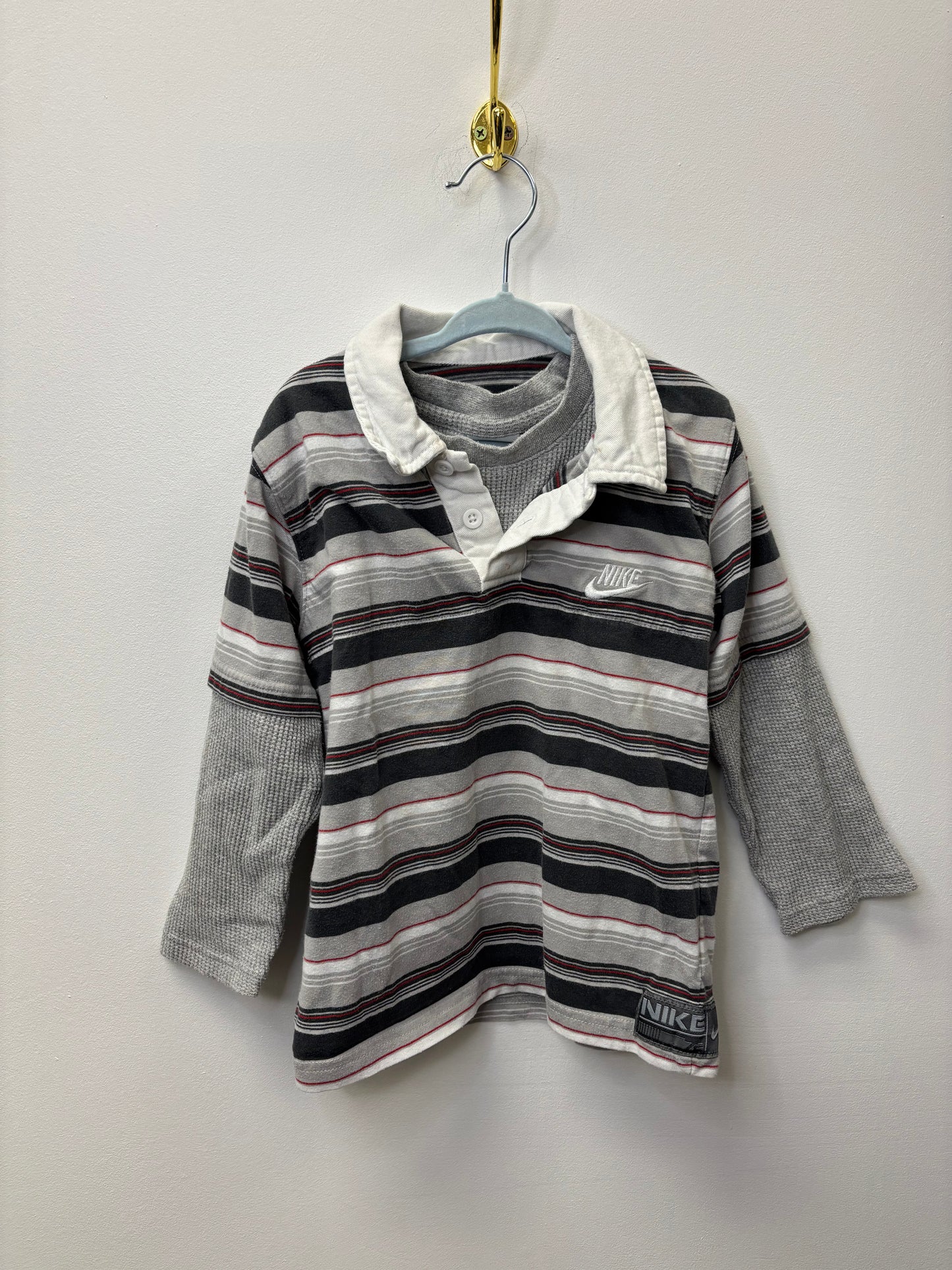 NIKE LONG SLEEVE SIZE 3T