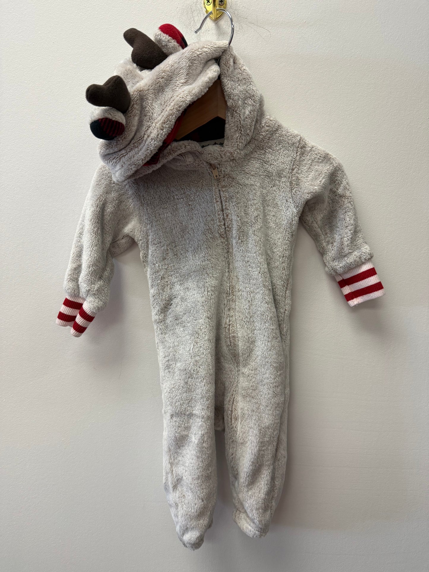 CANADIANA HOODED ONE PIECE SIZE 6-12M