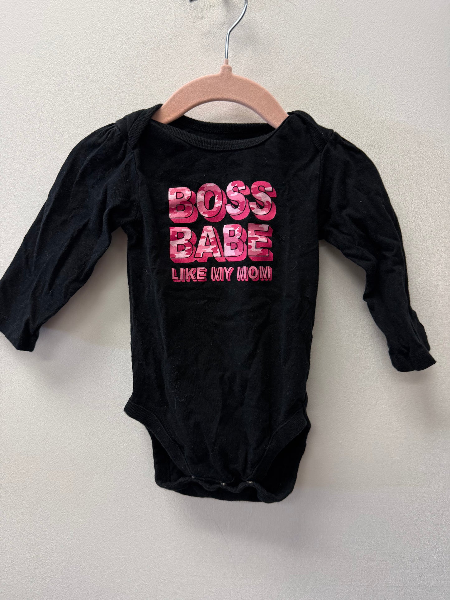 CHILDRENS PLACE "BOSS" ONESIE SIZE 6-9M