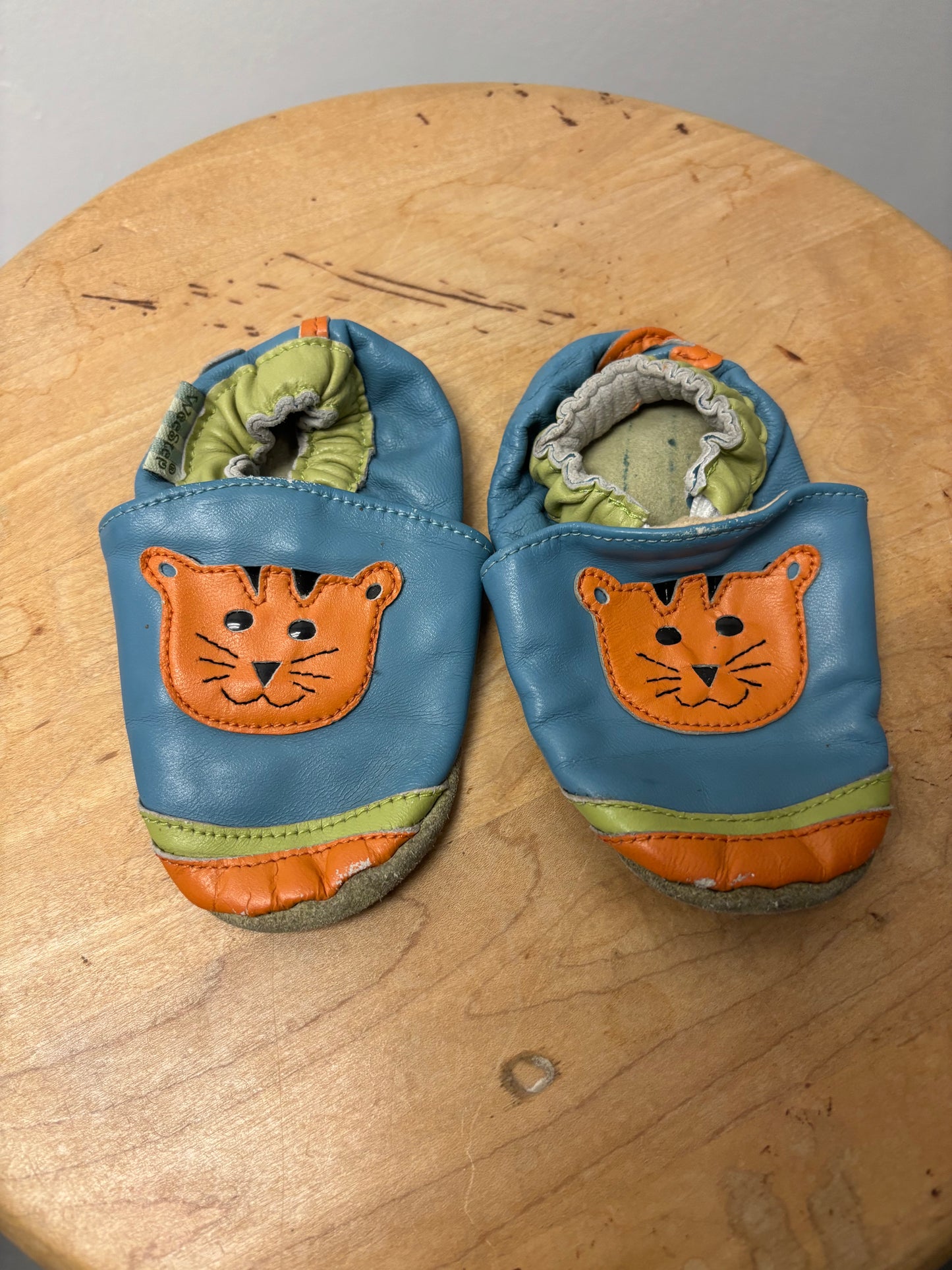 WEESTEP SLIPPERS SIZE 12-18M