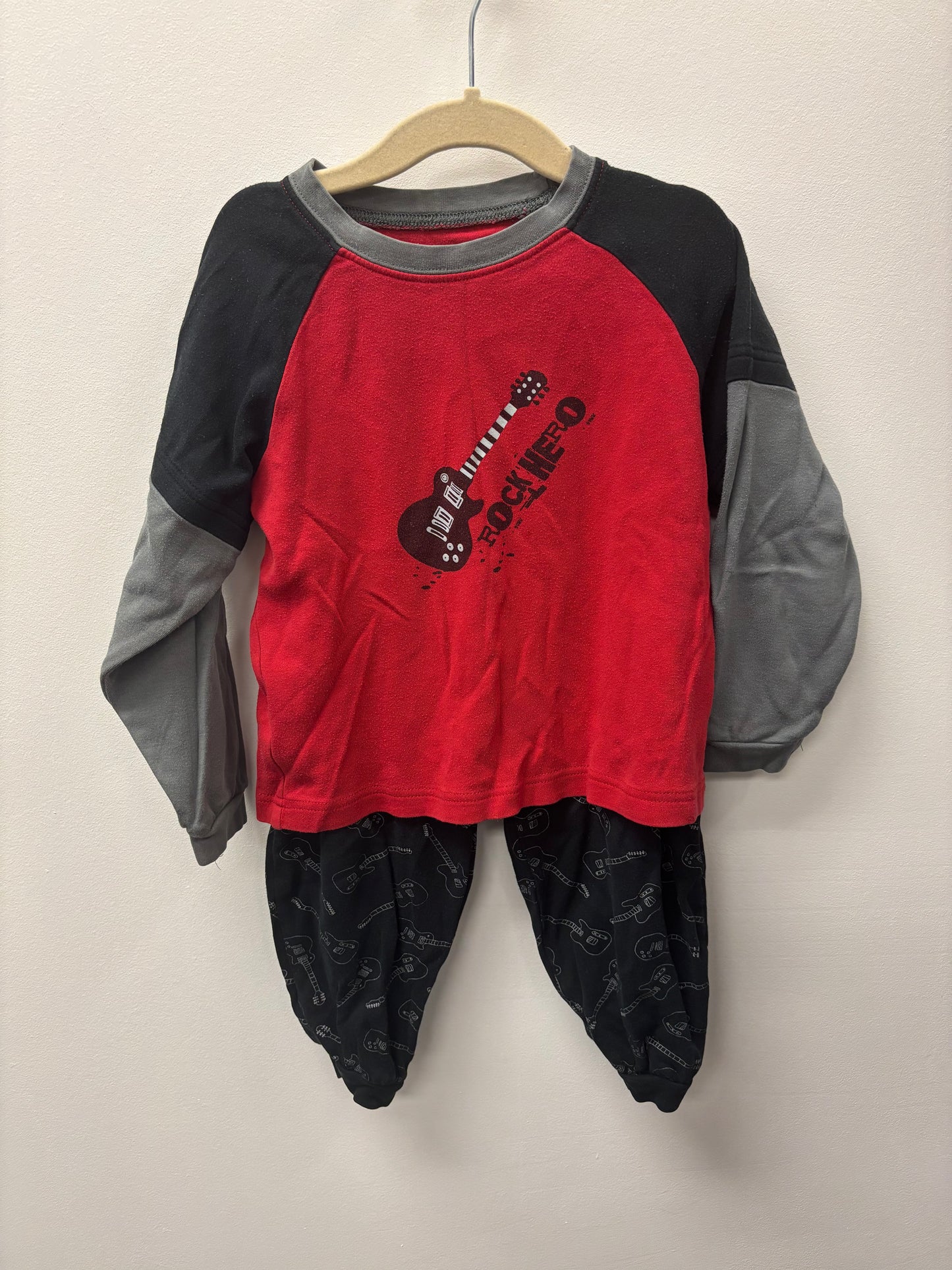 ROCK HERO OUTFIT SIZE 4-5T