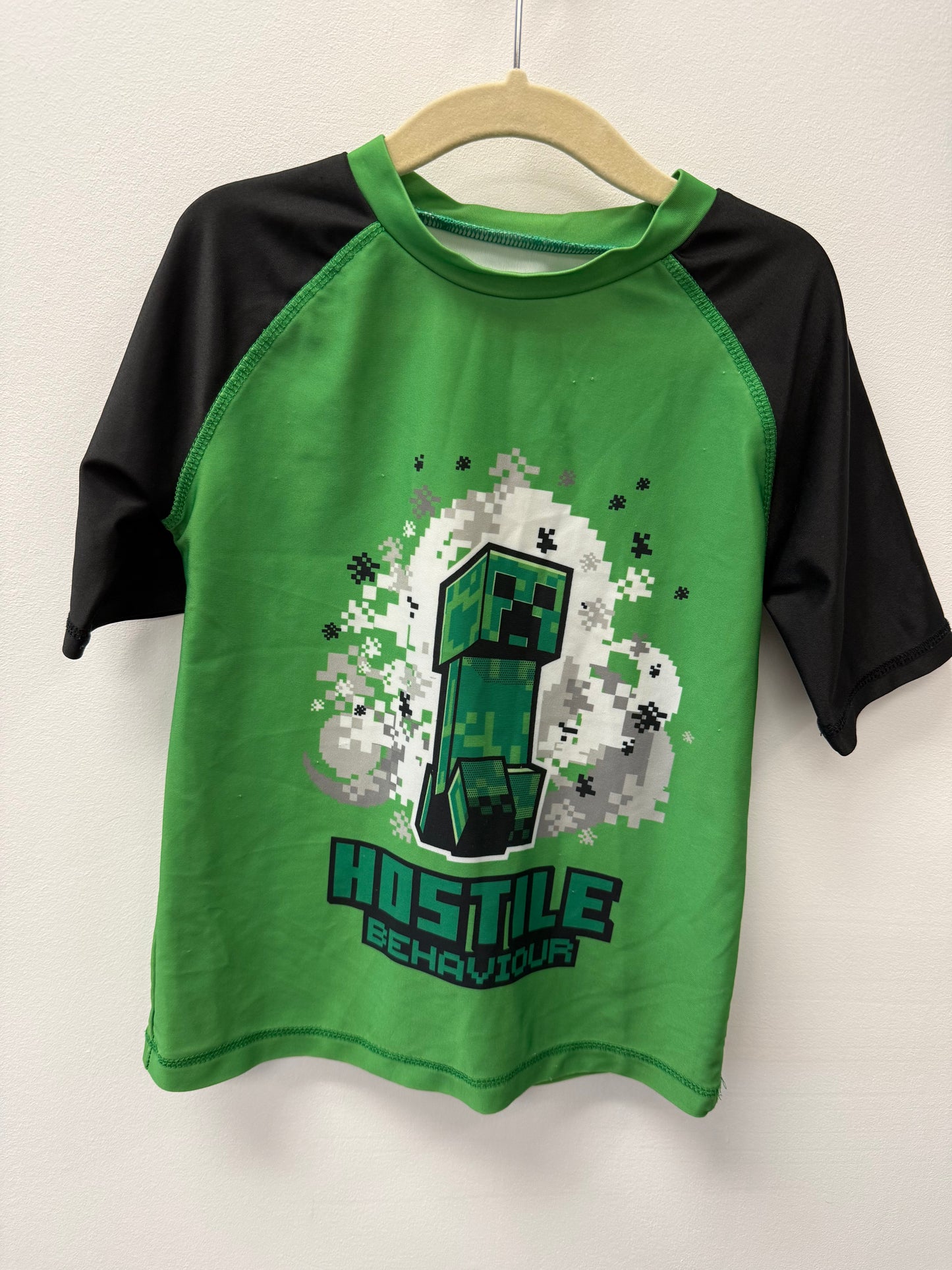 MINECRAFT RASH GUARD SIZE 4-5