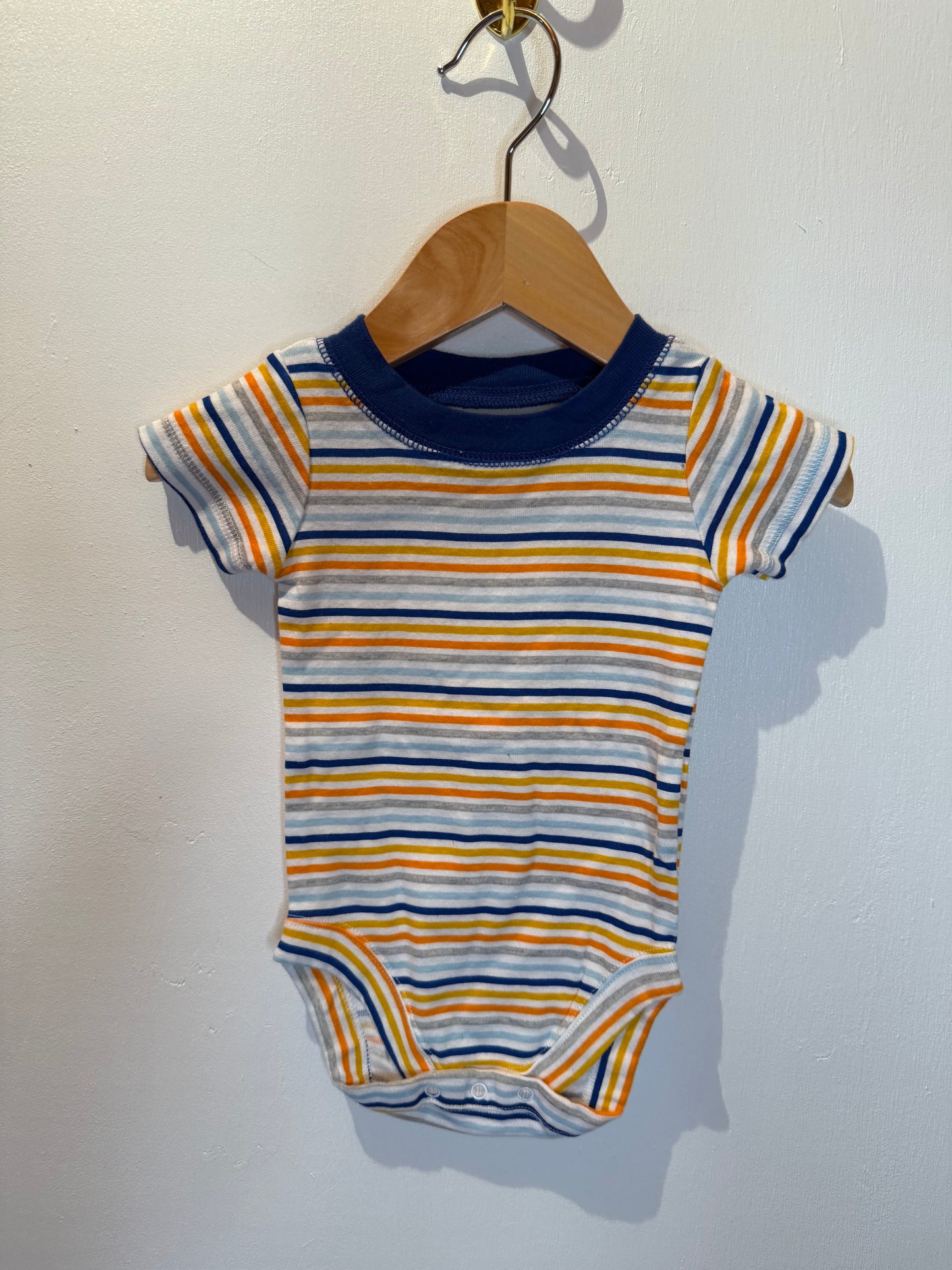 BUNDLES BABY PLACE STRIPPED ONESIE 3-6M