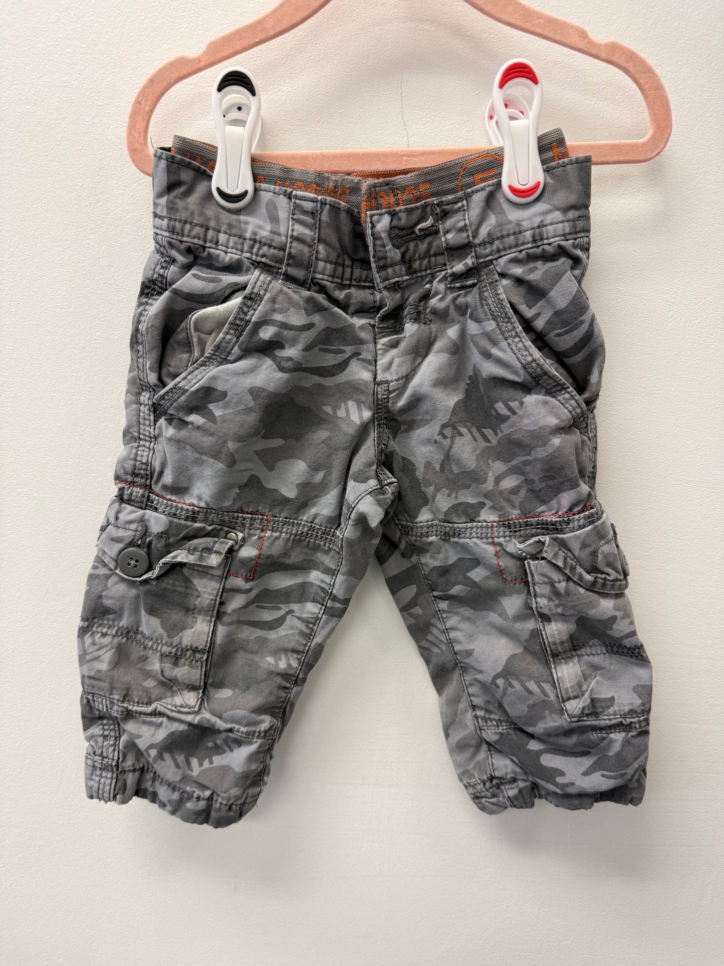WOOLWORTHS CAMO PANTS SIZE 1 - 1/2T