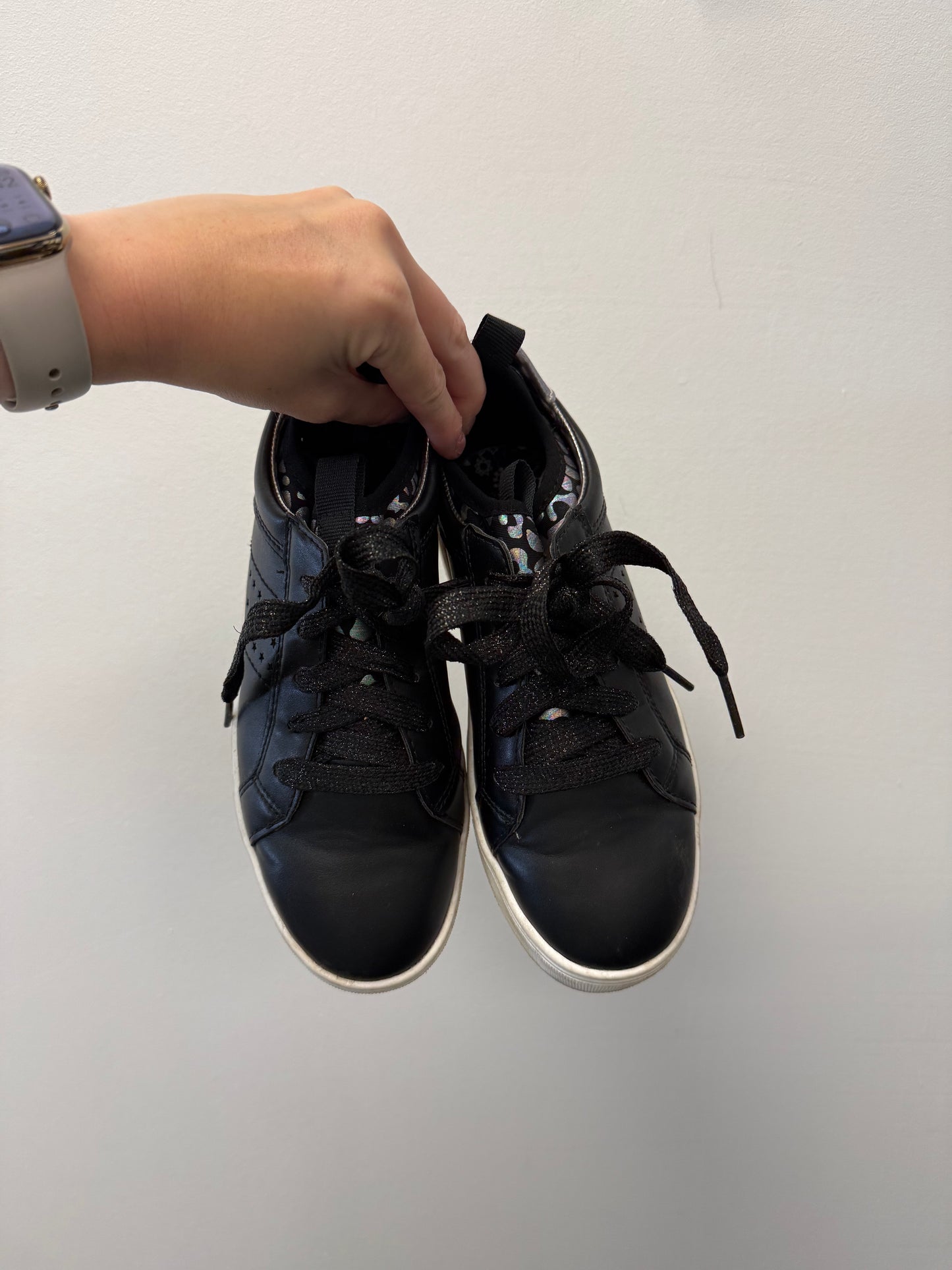 GEORGE BLACK/CHEETAH RUNNERS SIZE 2