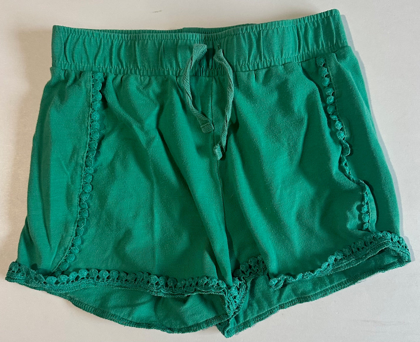 George, Green Shorts - Size Small (6)