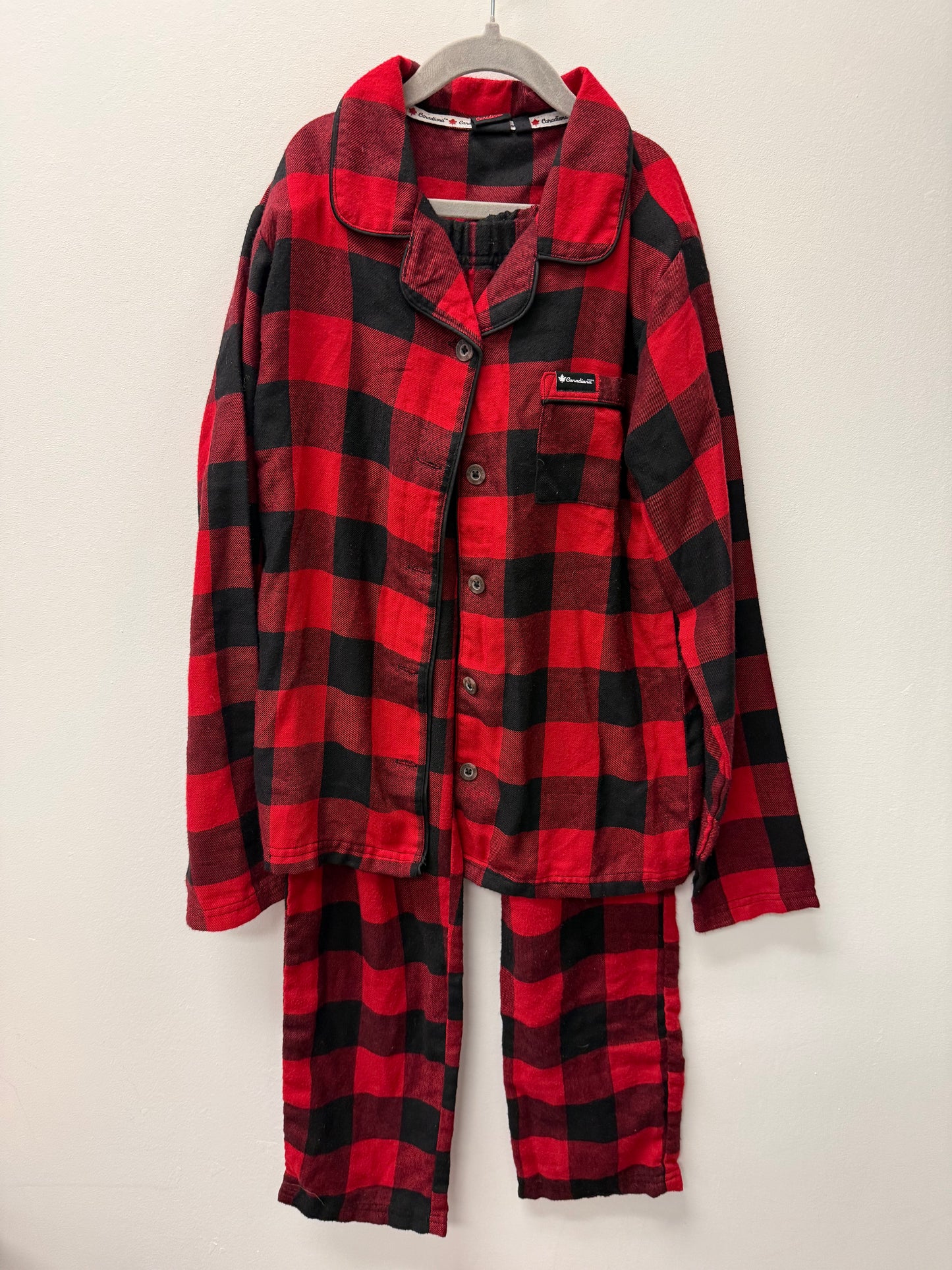 CANADIANA RED PLAID PJ'S SIZE 10-12