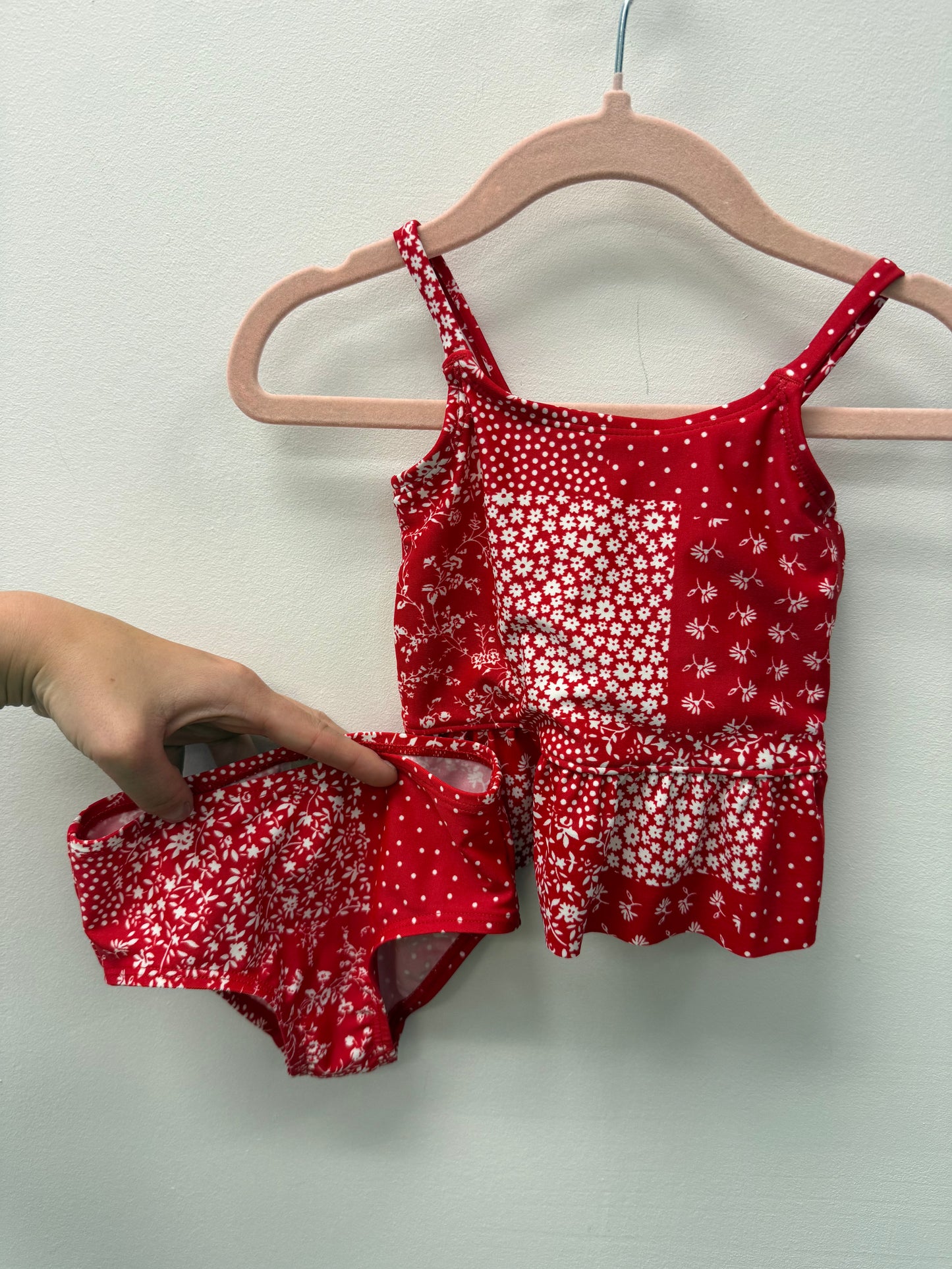 OSHKOSH BATHING SUIT SIZE 9M