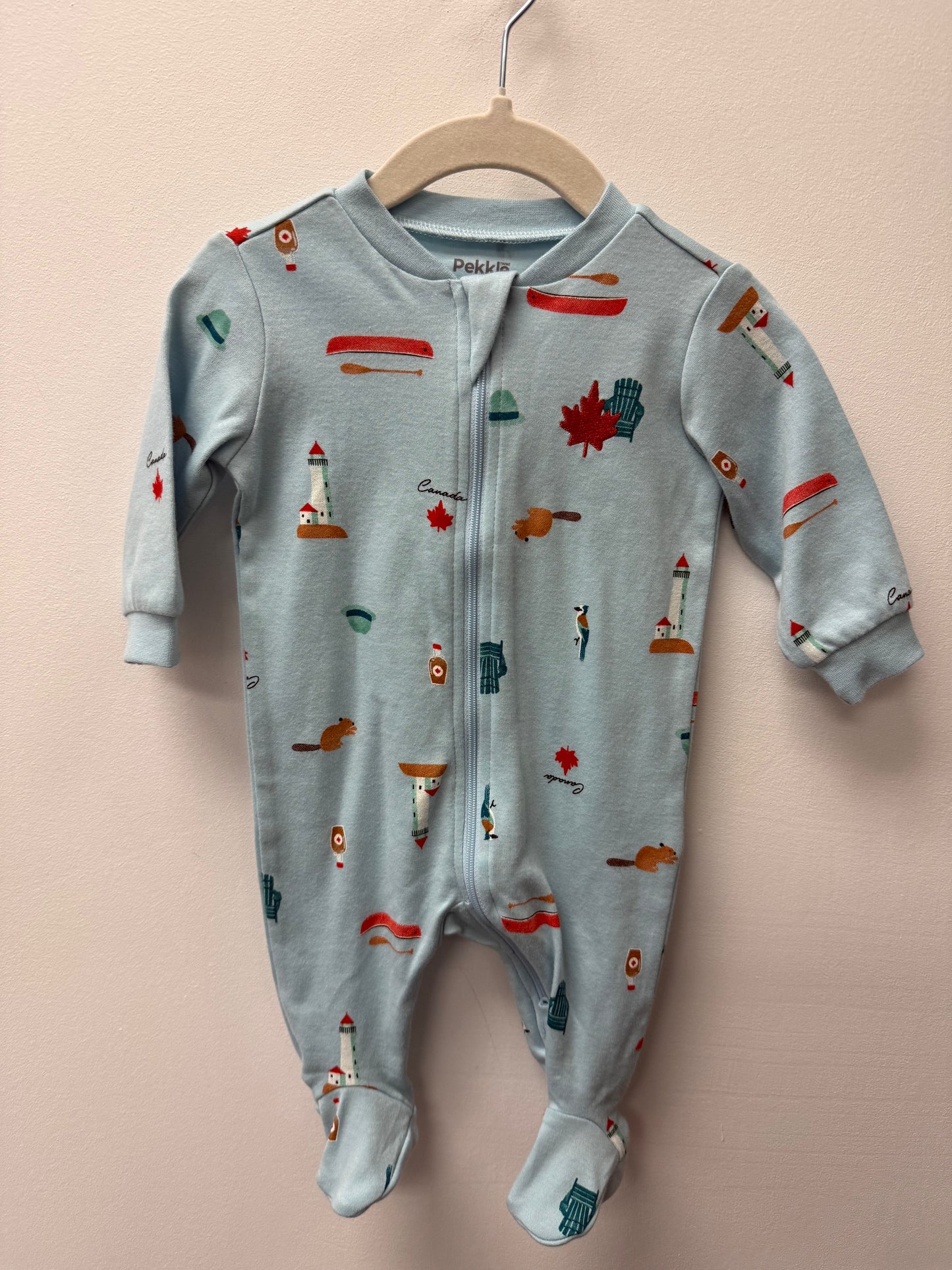NWOT PEKKLE CANADA SLEEPER SIZE 3M