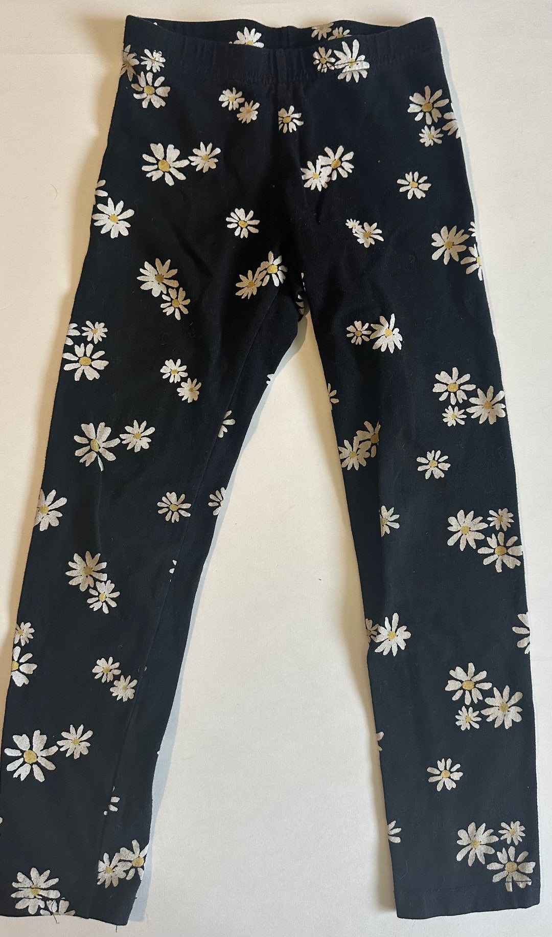 Old Navy, Black Leggings with White Flowers - Size Small (6-7)