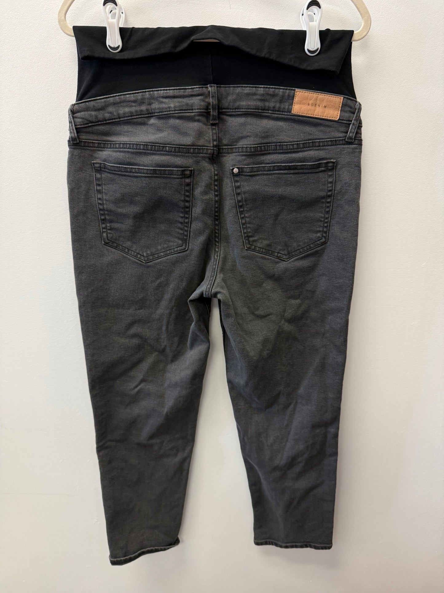 H&M STRAIGHT LEG MATERNITY JEANS SIZE MEDIUM